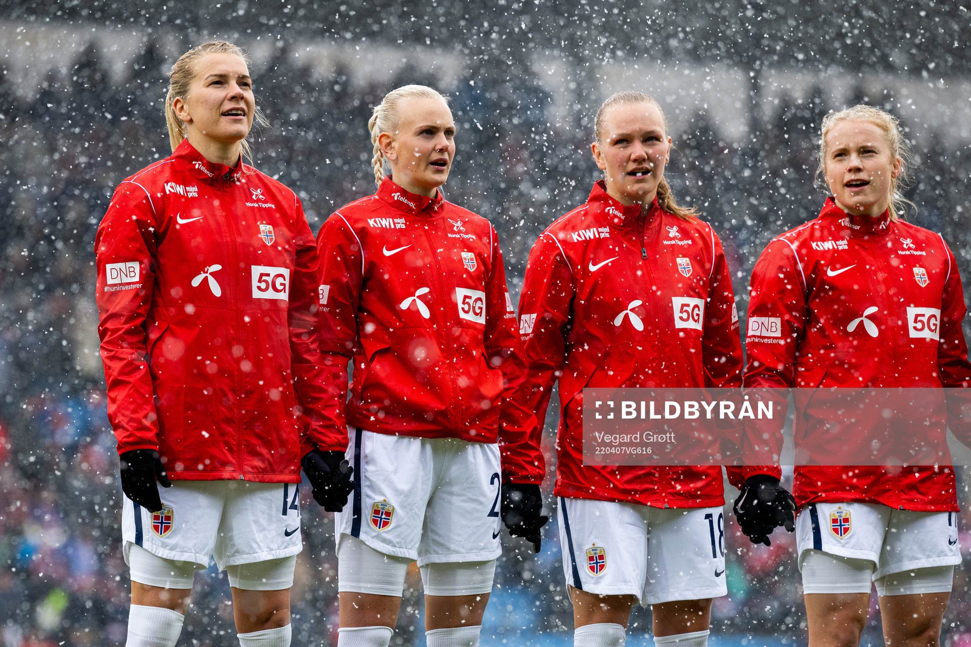 Ada Hegerberg, Karina Sævik, Frida Maanum and Julie