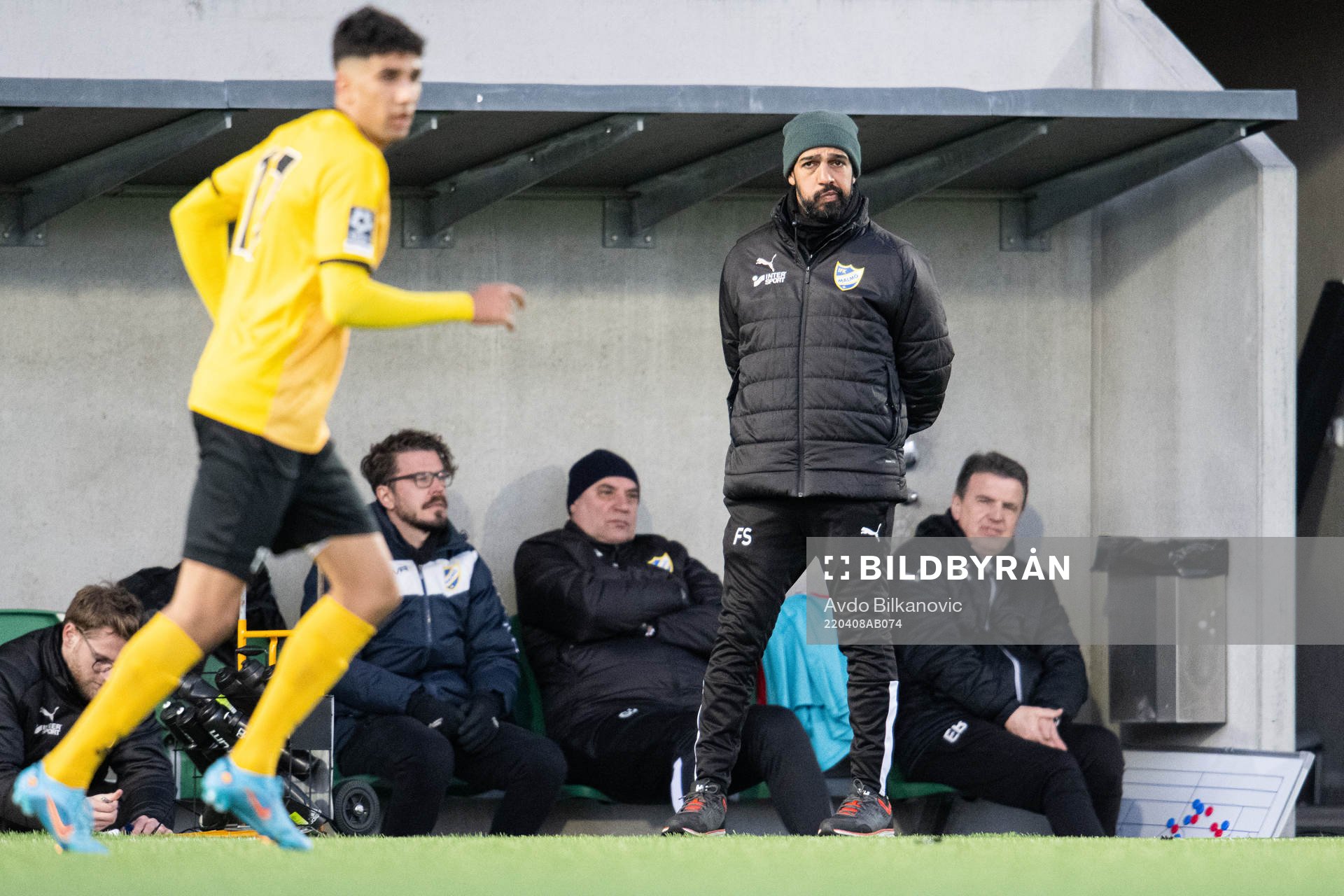IFK Malmös tränare Firat Sahan under fotbollsmatchen i Ettan södra mellan Lunds BK och IFK Malmö den 8 april 2022 i Lund. 