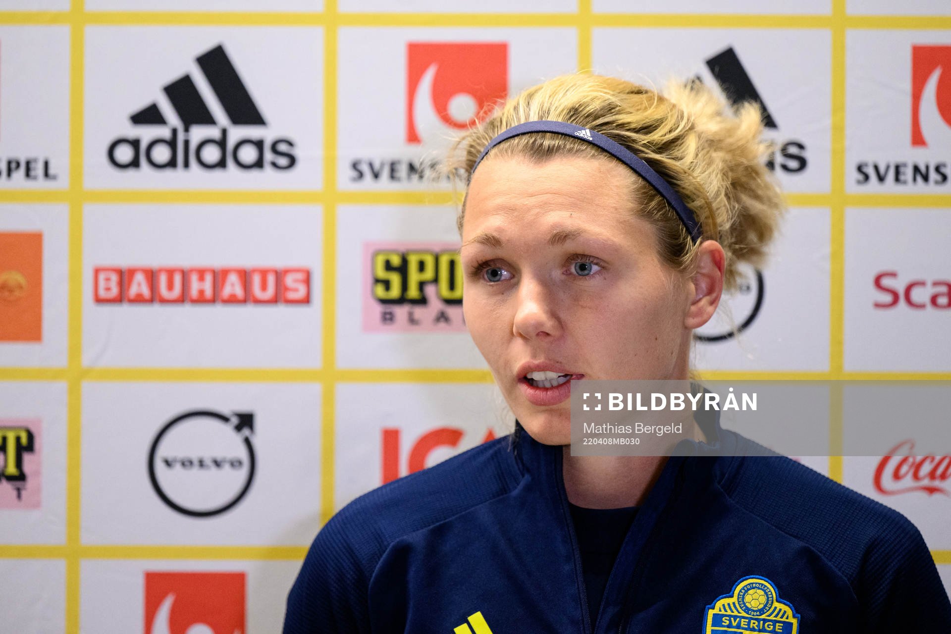 Goalkeeper Jennifer Falk of the Swedish women's national football team is being interviewed after a training session on April 8, 2022 in Göteborg.