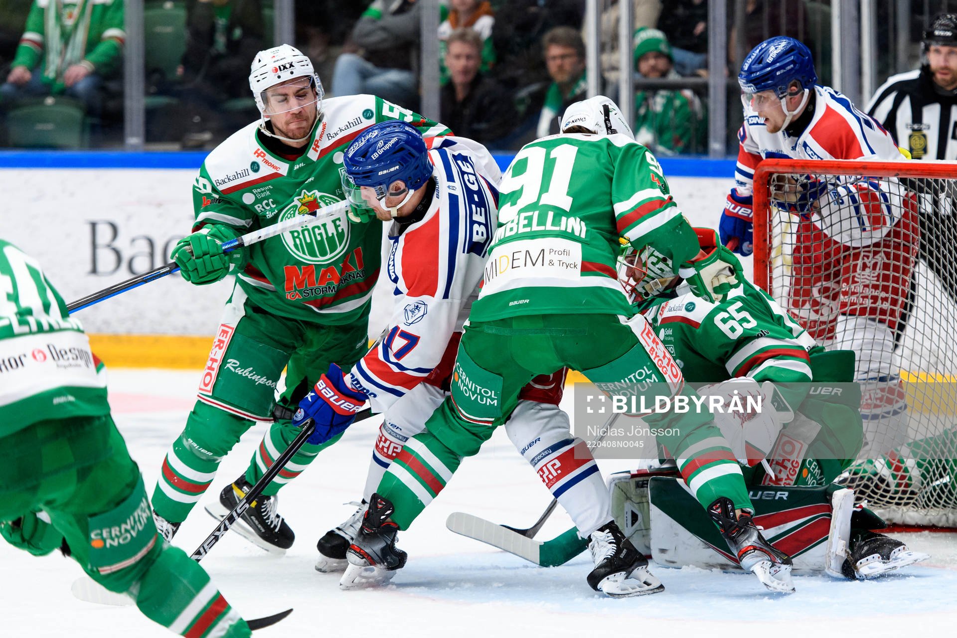 Rögles Ryan McKiernan och Adam Tambellini