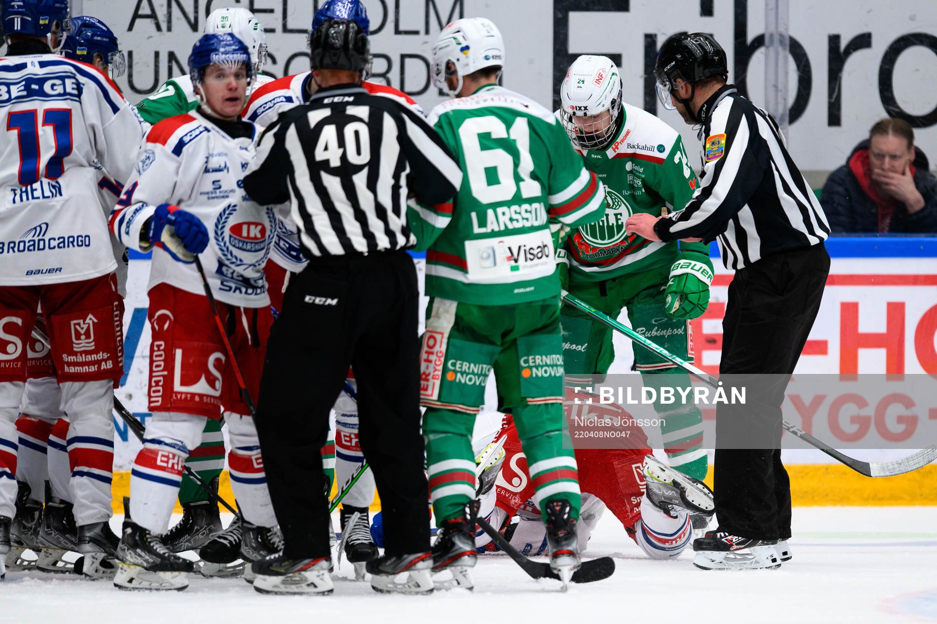 Rögles Marco Kasper i bråk amed Oskarshamns Robin Norell