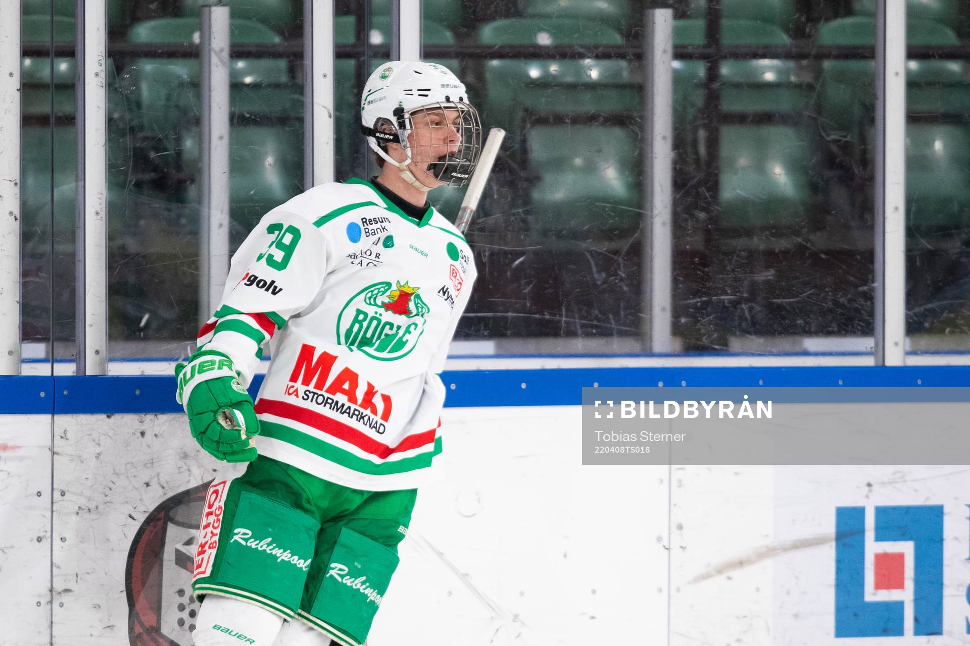 Rögles Natanael Lindholm jublar