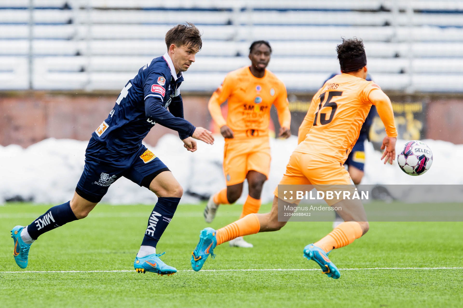 Örgrytes Daniel Paulson och Eskilstunas Victor Fors