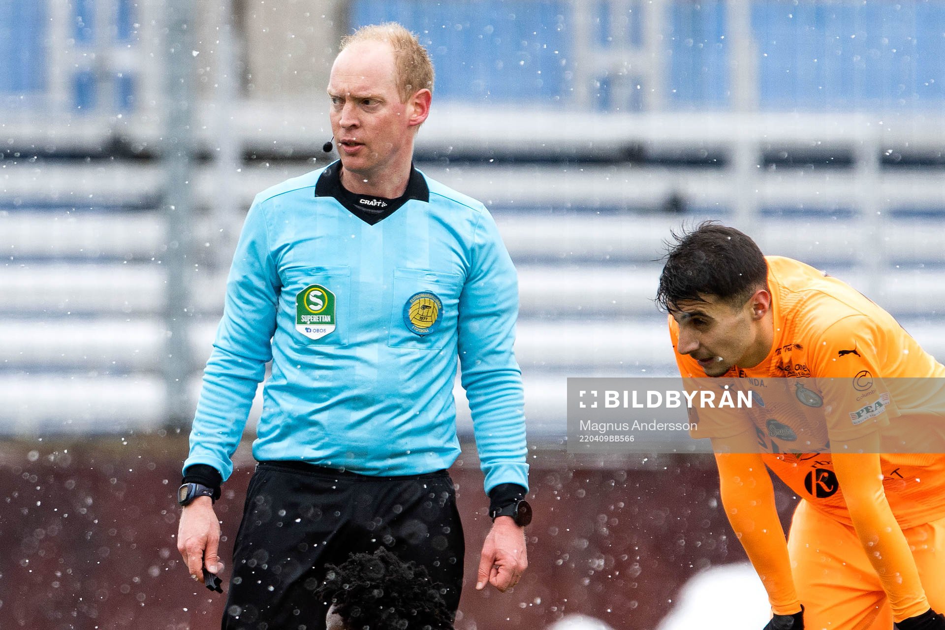 Domare Per Melin och AFC Eskilstunas Amar Muhsin
