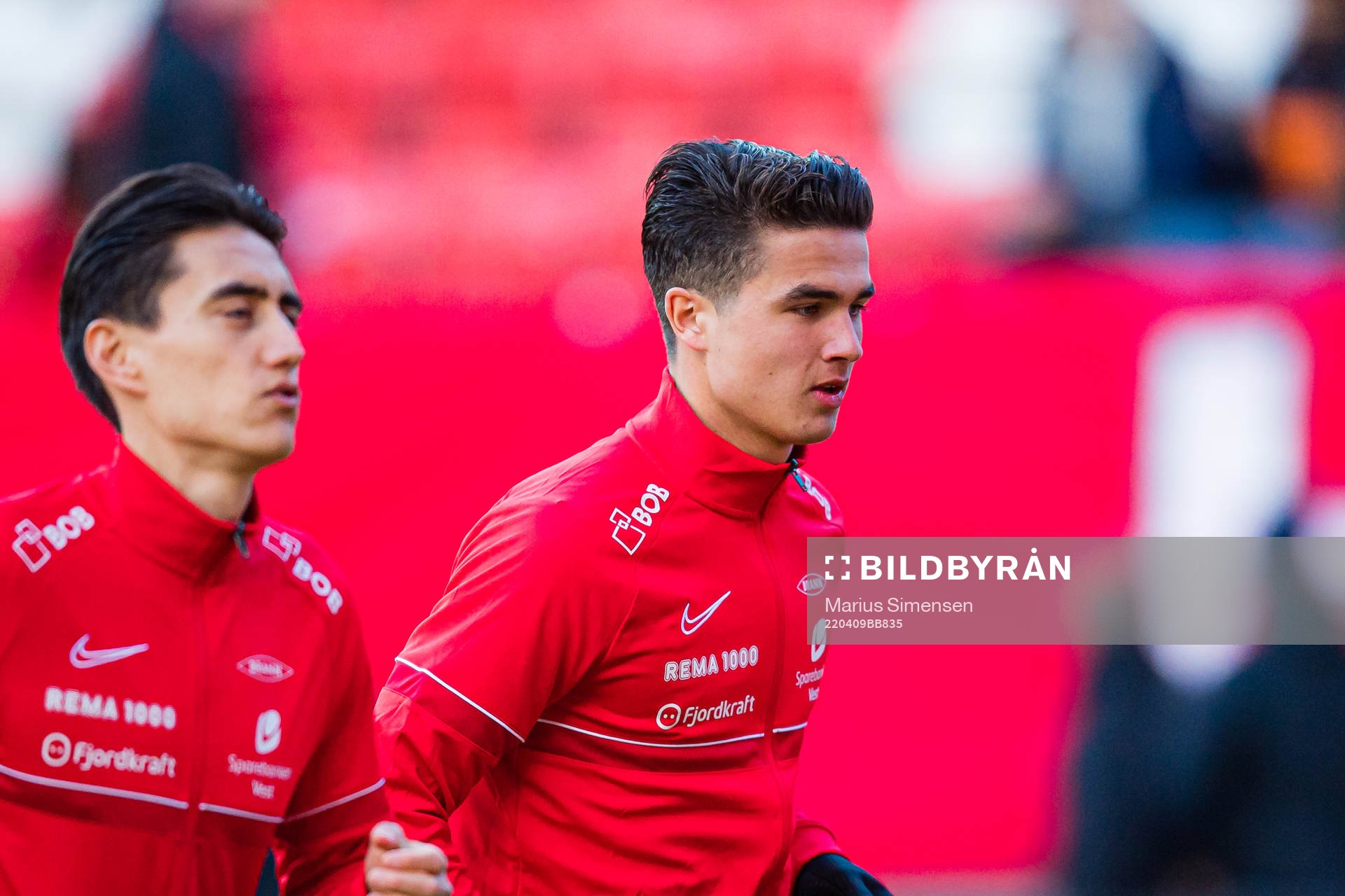 Filip Møller Delaveris of Brann warms up