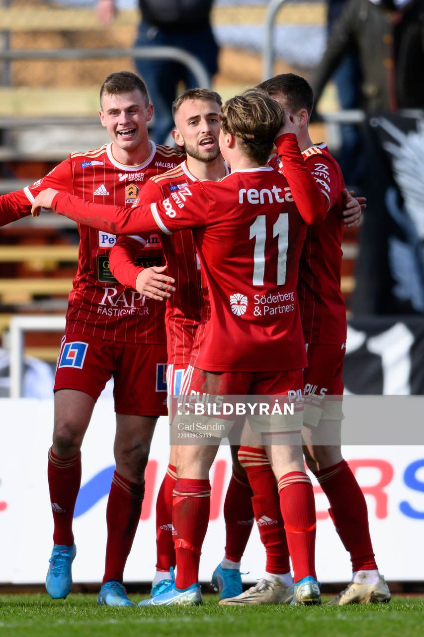 Skövdes Jack Cooper Love jublar
