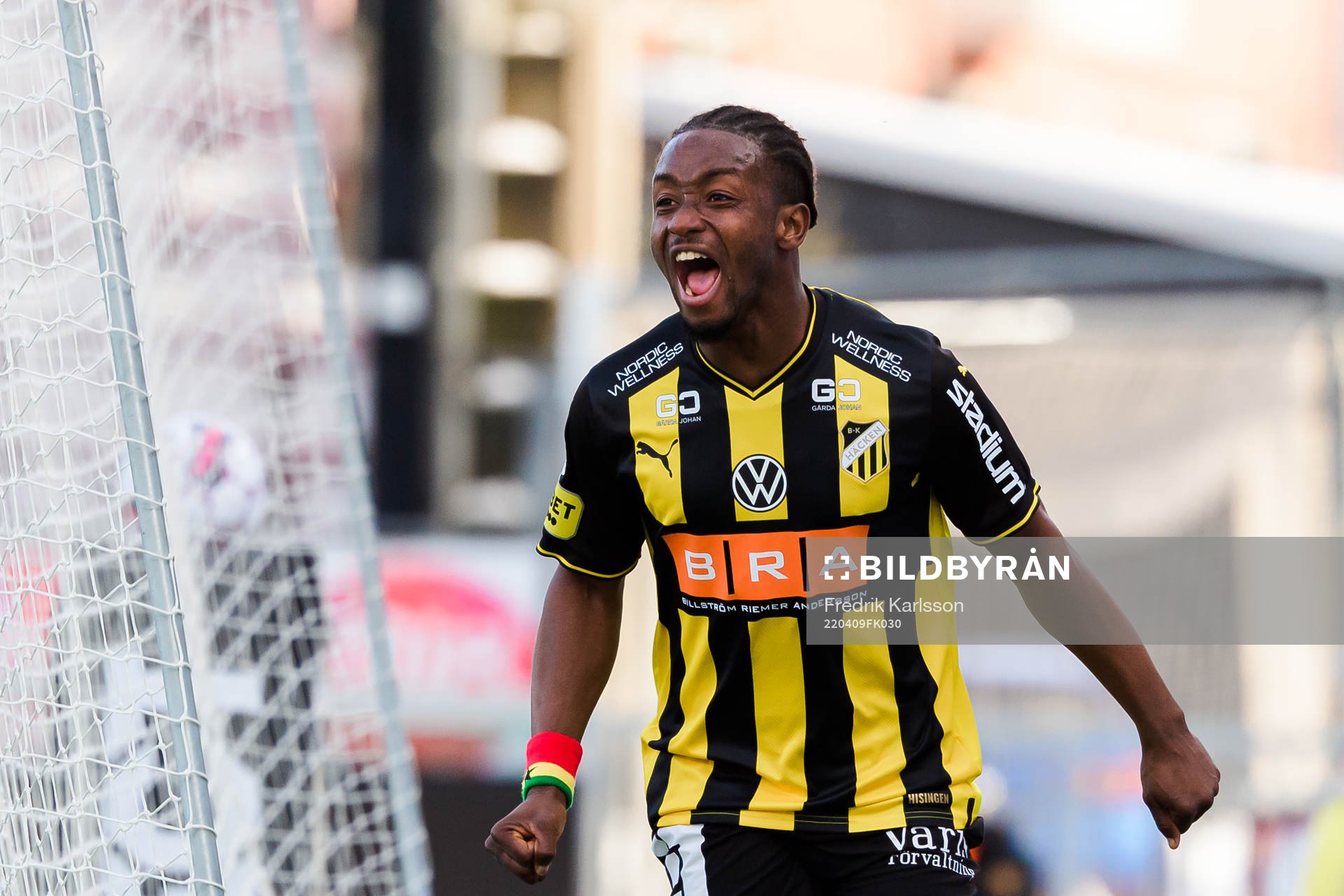 Häckens Ibrahim Sadiq jublar