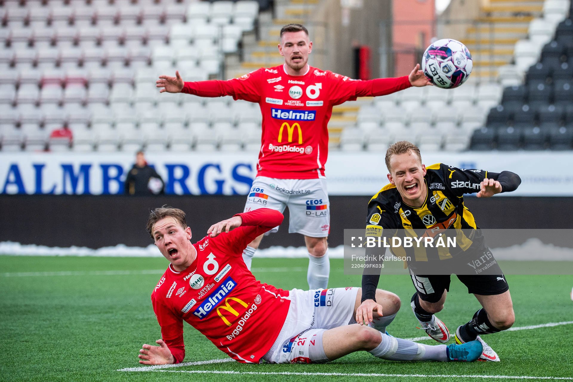 Degerfors Adam Carlén och Häckens Gustav Berggren