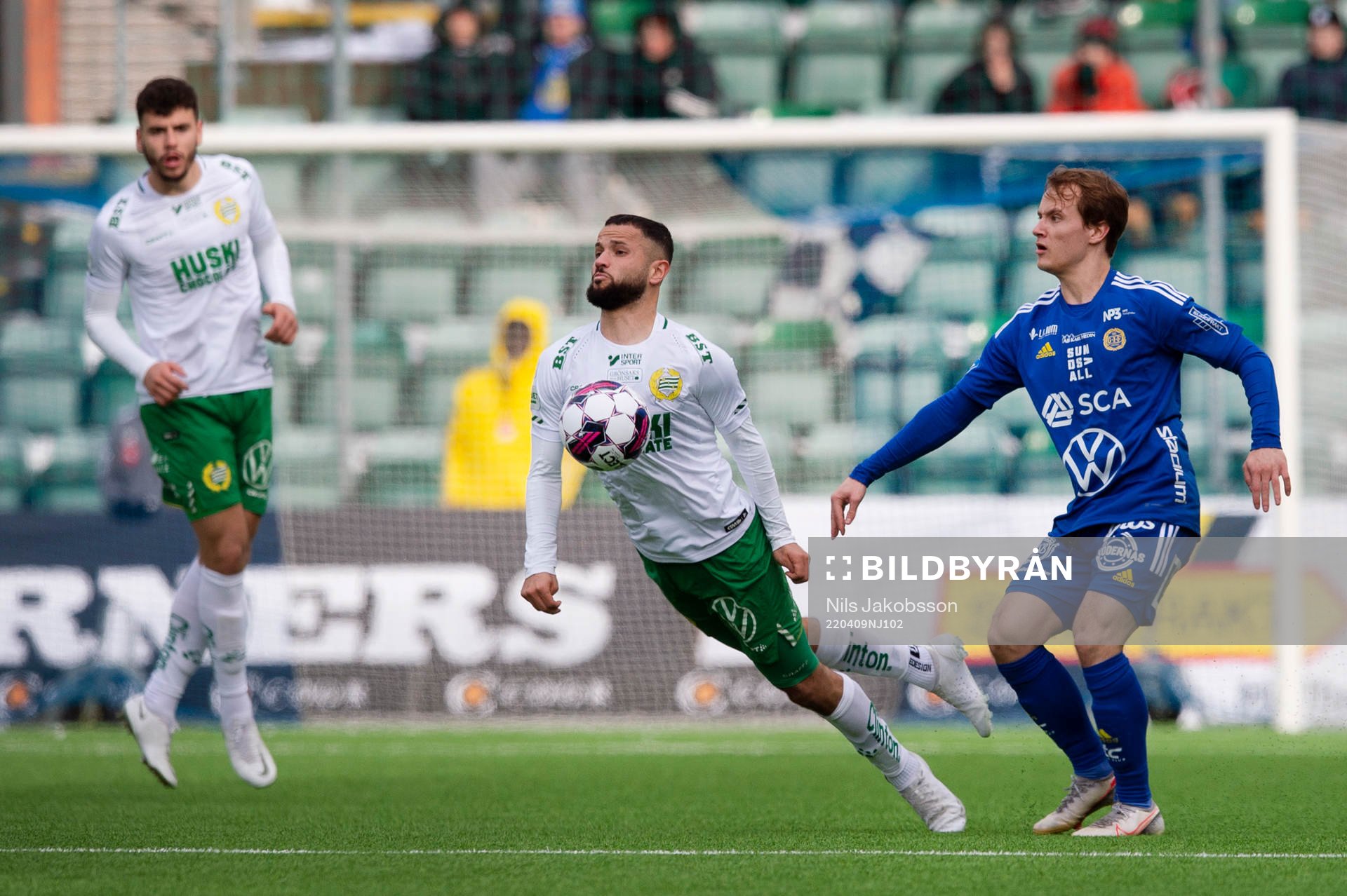 Hammarbys Mohanad Jeahze och Sundsvalls Saku Ylätupa