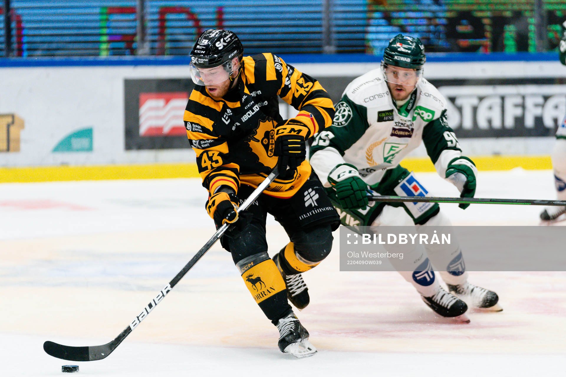 Skellefteås Filip Sandberg och Färjestads Jacob de la Rose