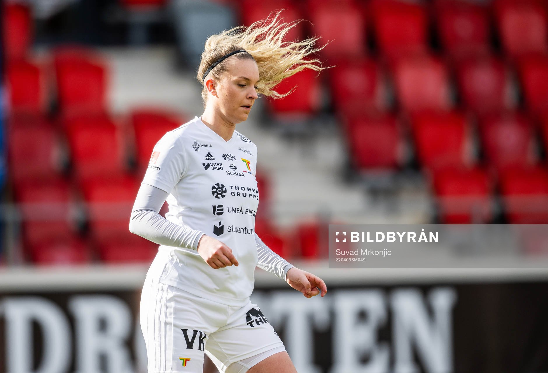 Team TGs Linnea Lindström under fotbollsmatchen i Elitettan mellan Växjö och Team TG den 9 april 2022 i Växjö. 