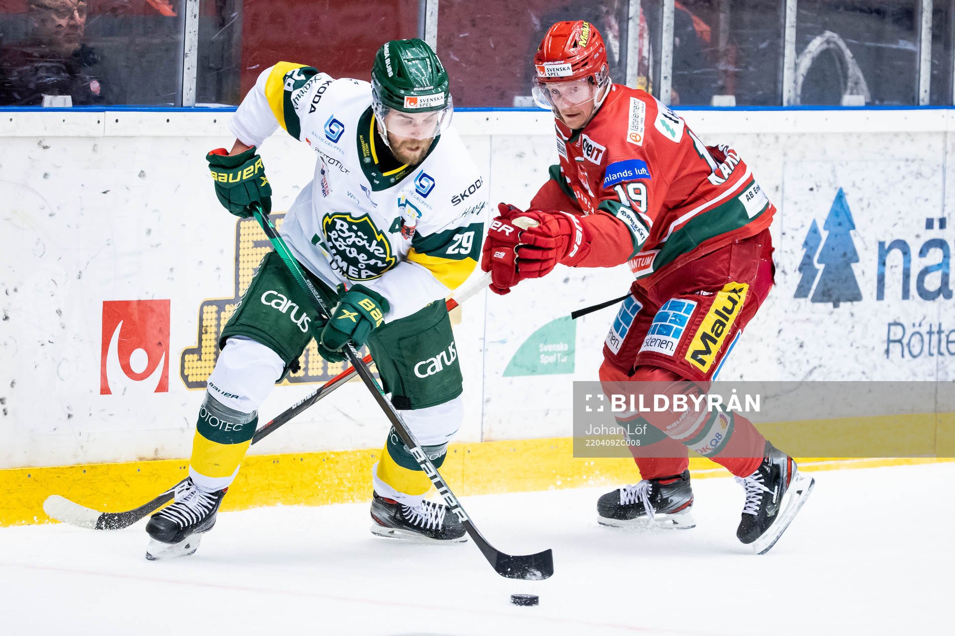Björklövens Alexander Wiklund och Modos Erik Karlsson