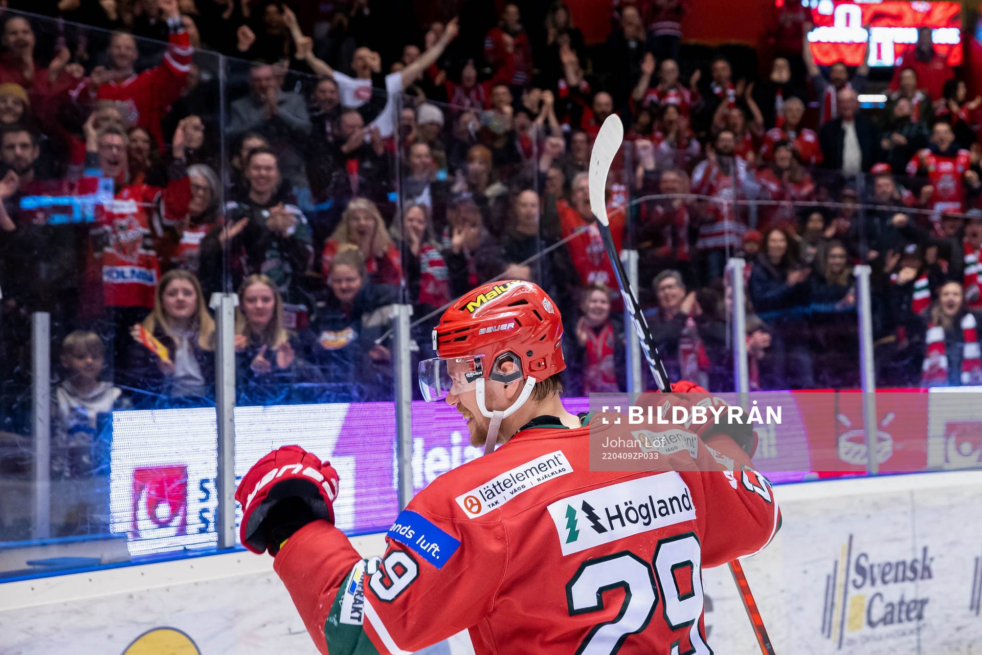 Modos Mikkel Aagaard jublar