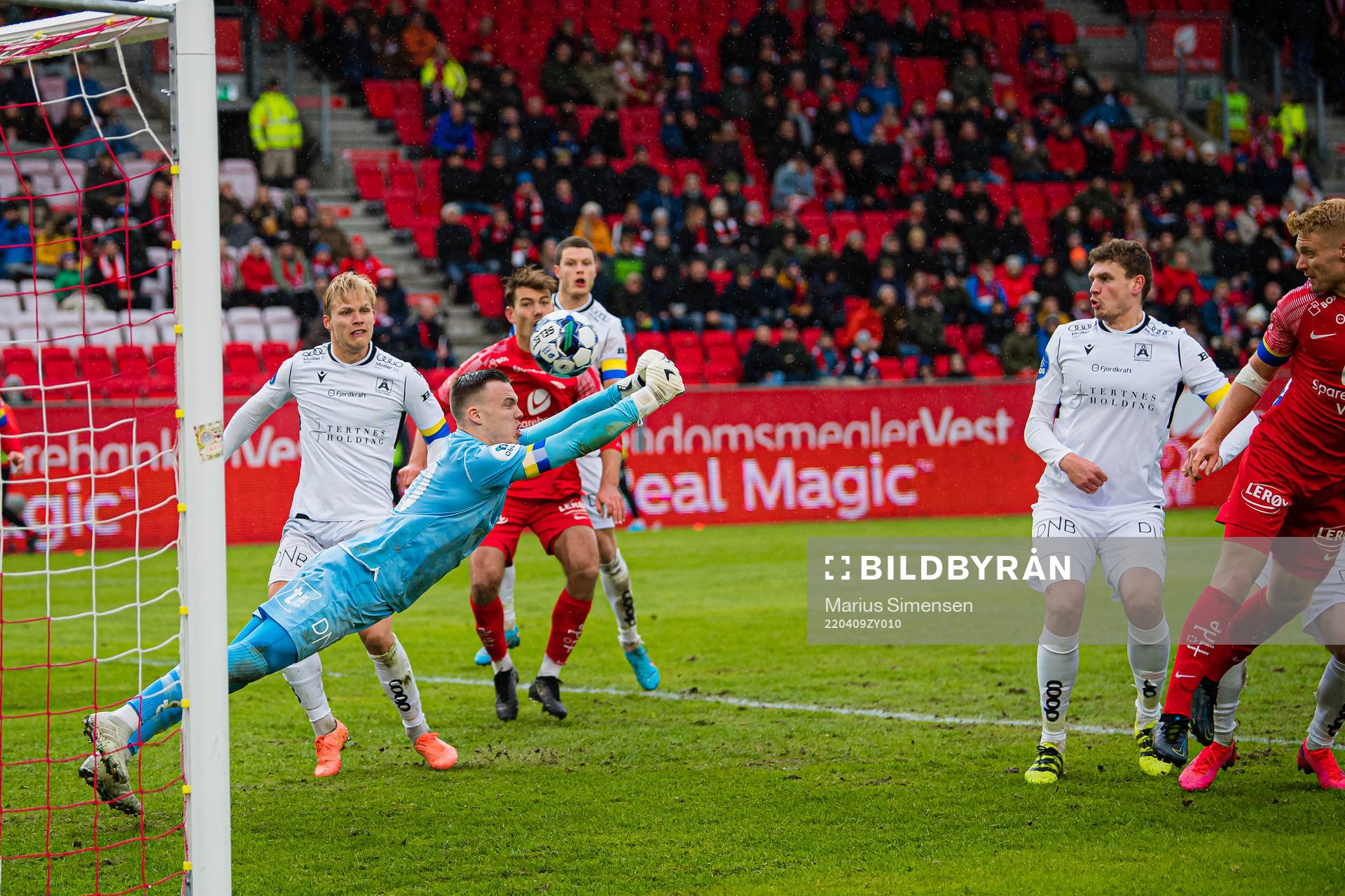 Sivert Heltne Nilsen of Brann scores the 1-1 goal