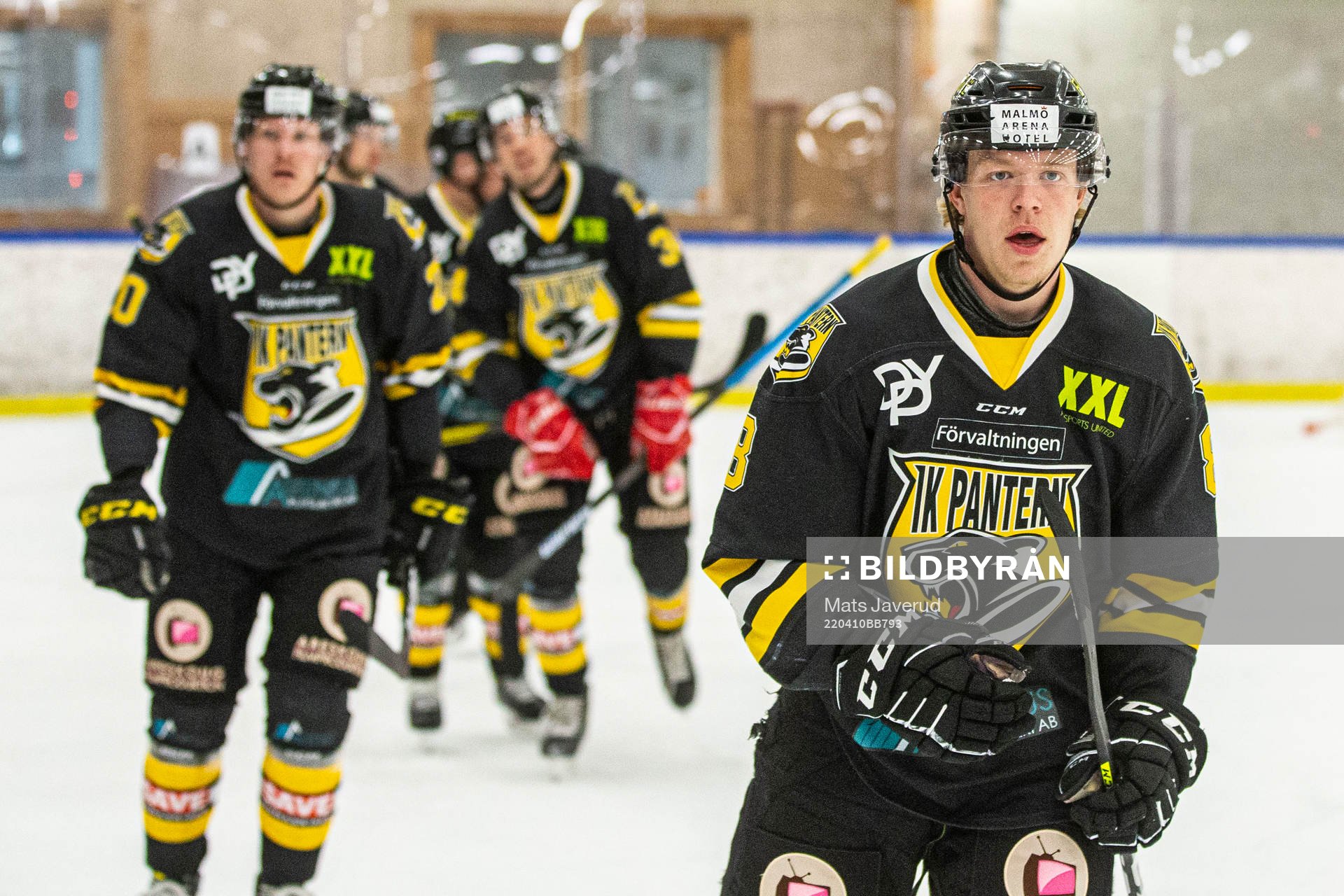 Panterns Pontus Svensson jublar