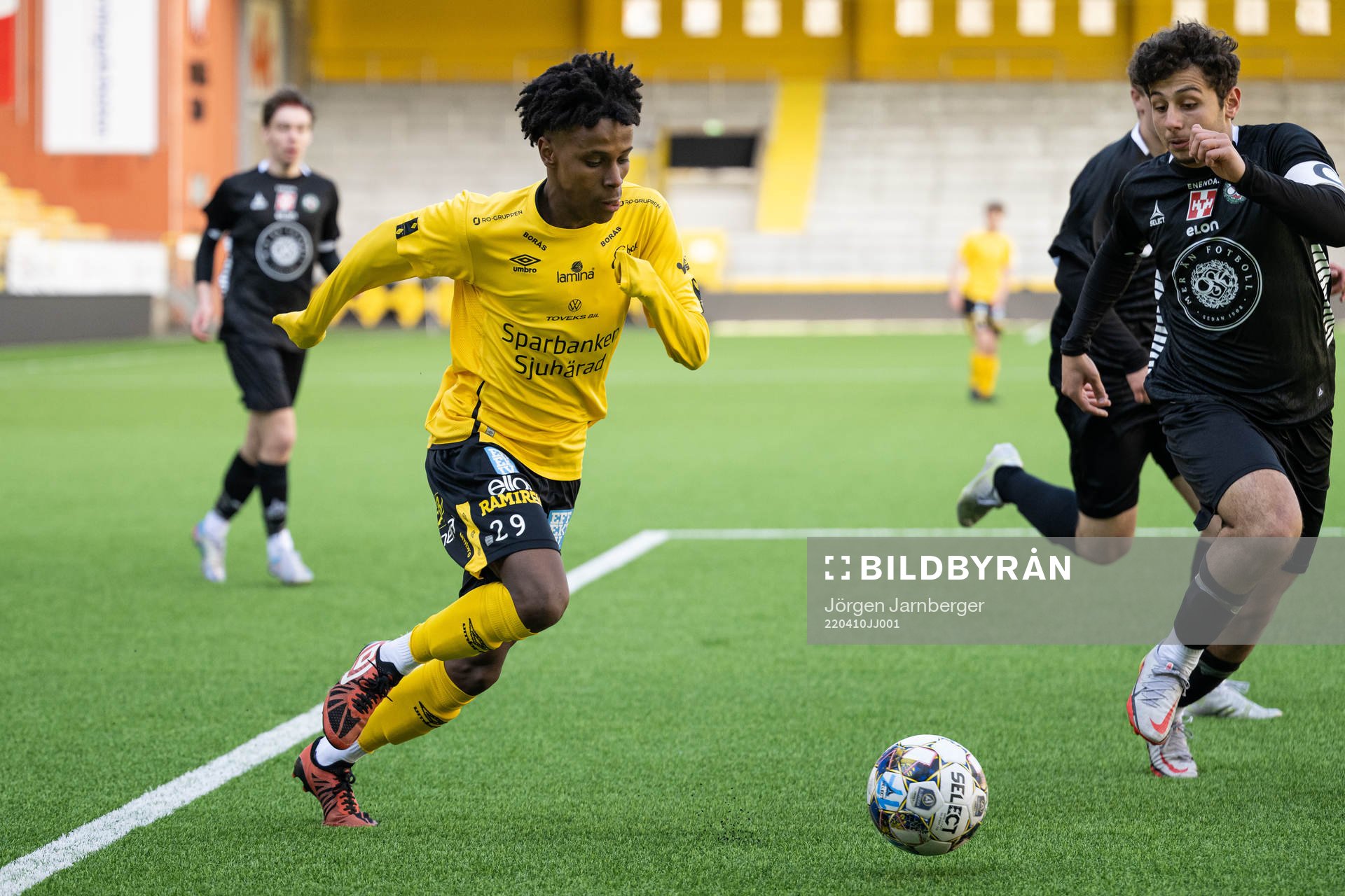 Elfsborgs Isak Edman och Örebros Wessam Dukhan
