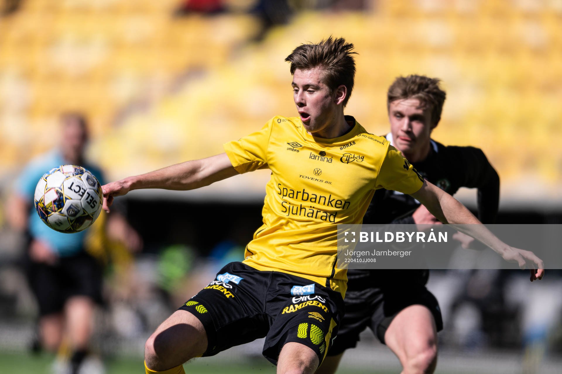 Elfsborgs Lukas Paulsén under fotbollsmatchen i P17 Allsvenskan Södra den 10 april 2022 i Borås. 