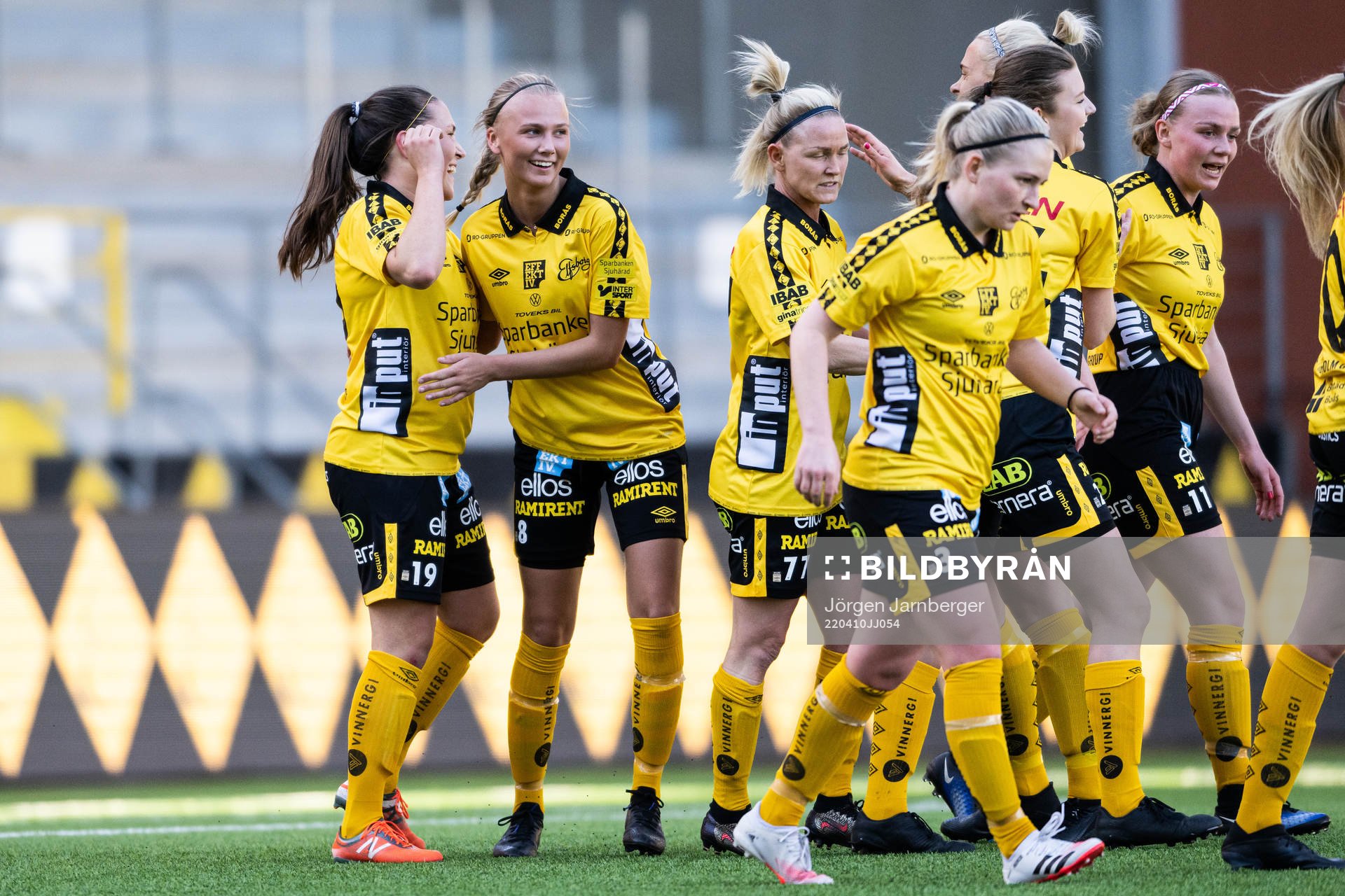 Elfsborgs Johanna Kalinski Köhlqust jublar med Linn