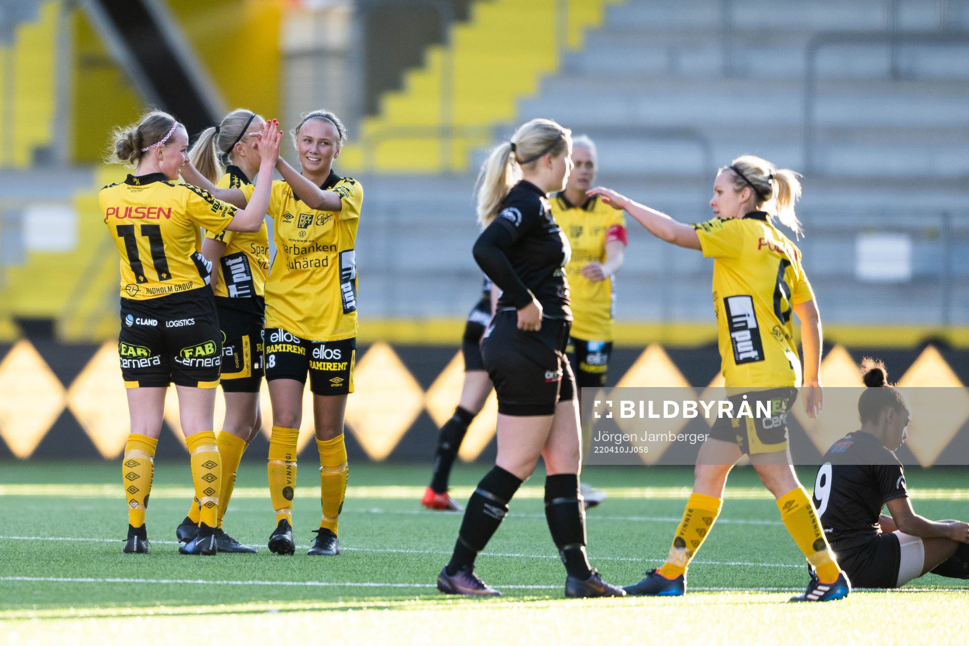 Elfsborgs Leann Nyström, Linn Sångberg jublar