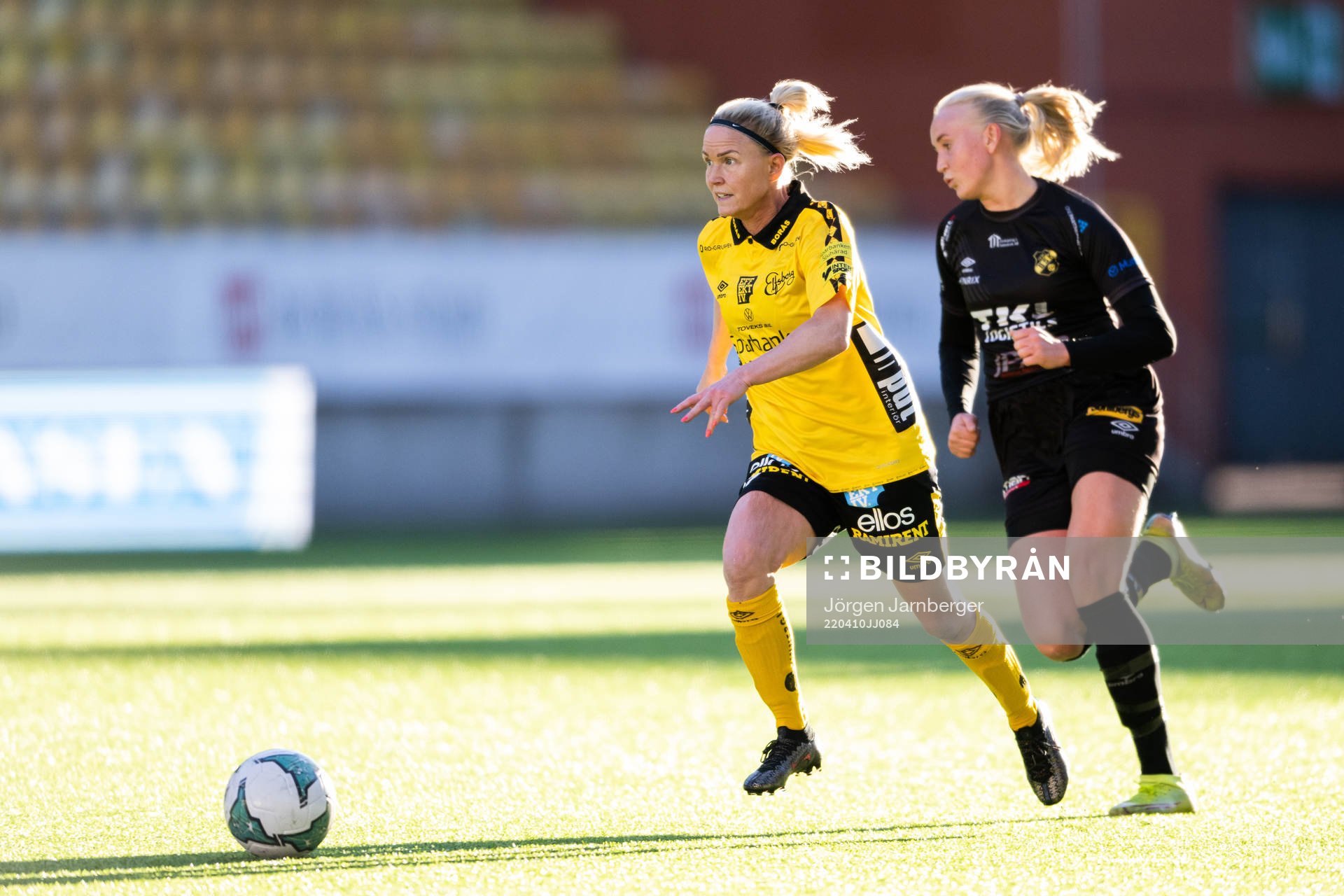 Elfsborgs Sara Jardving och Bankeryds Julia Alvarsson