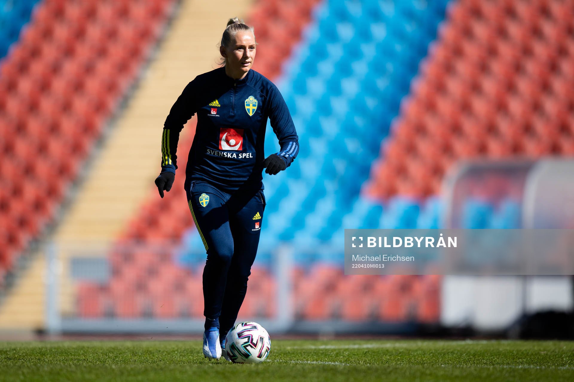 Stina Blackstenius of Sweden