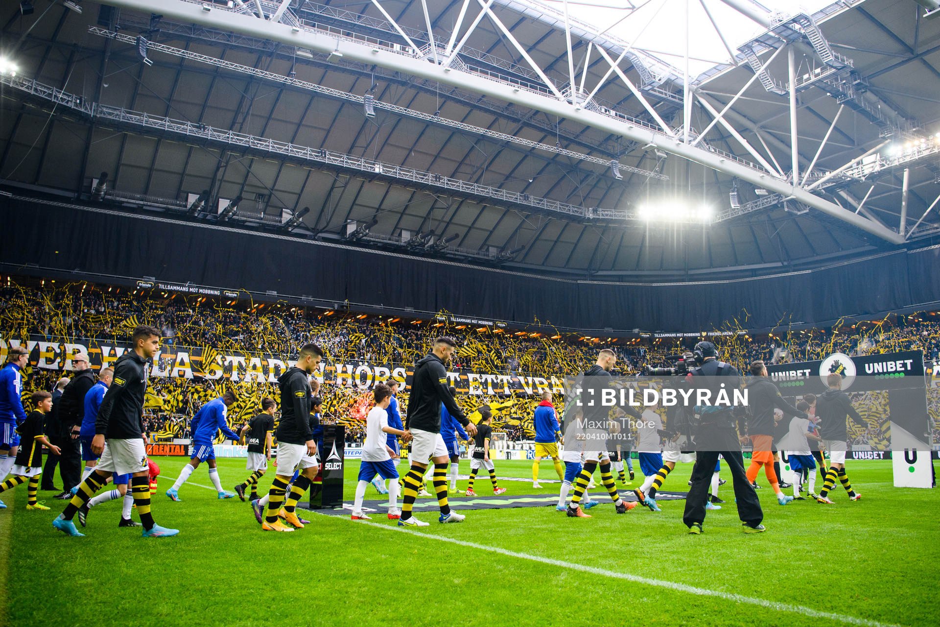 Spelarna gör entré