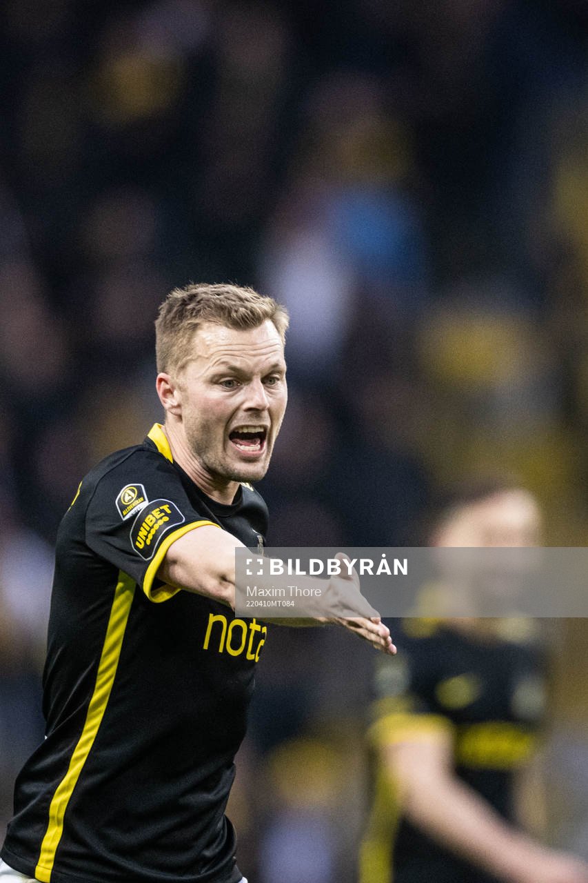 s Sebastian Larsson