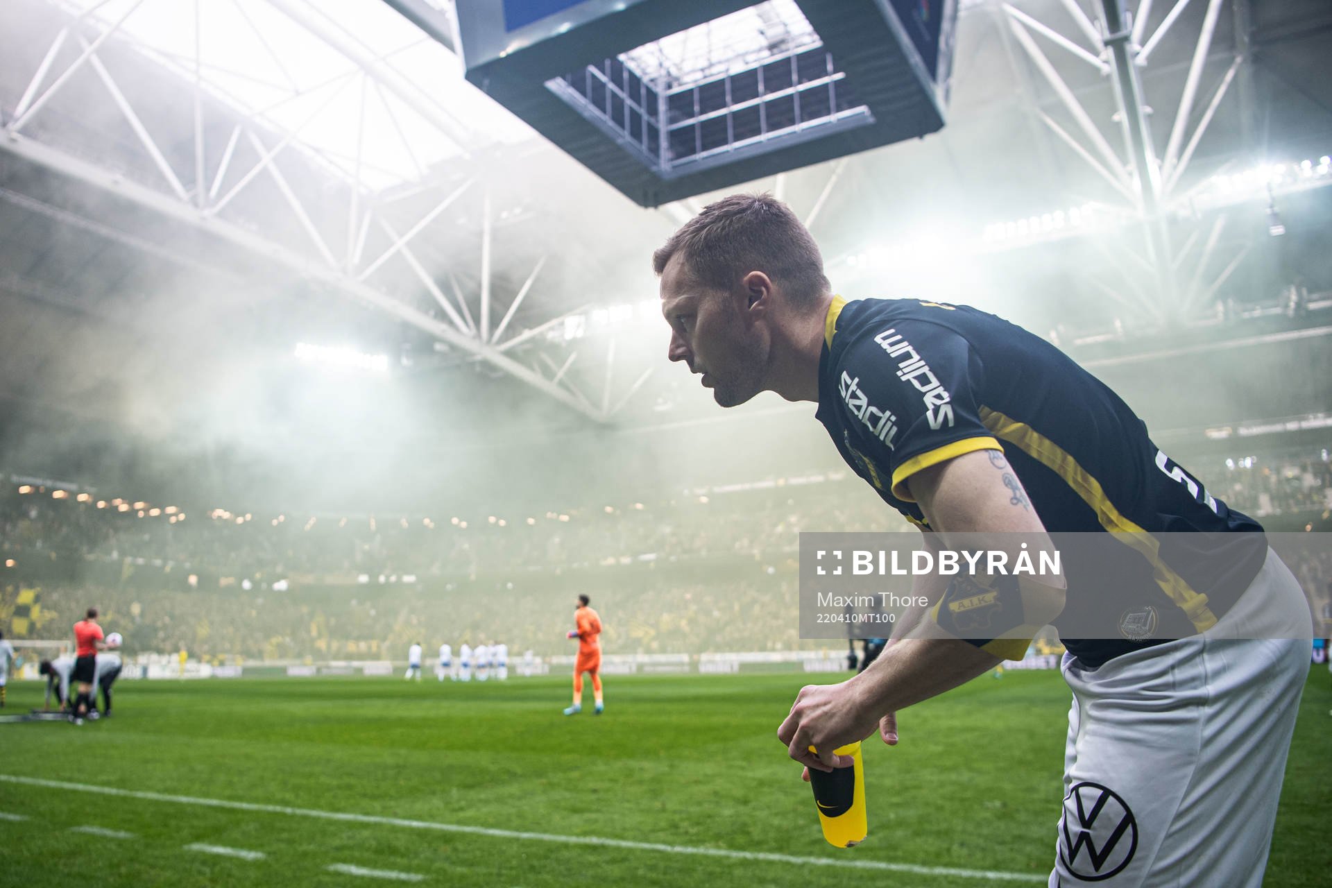 s Sebastian Larsson