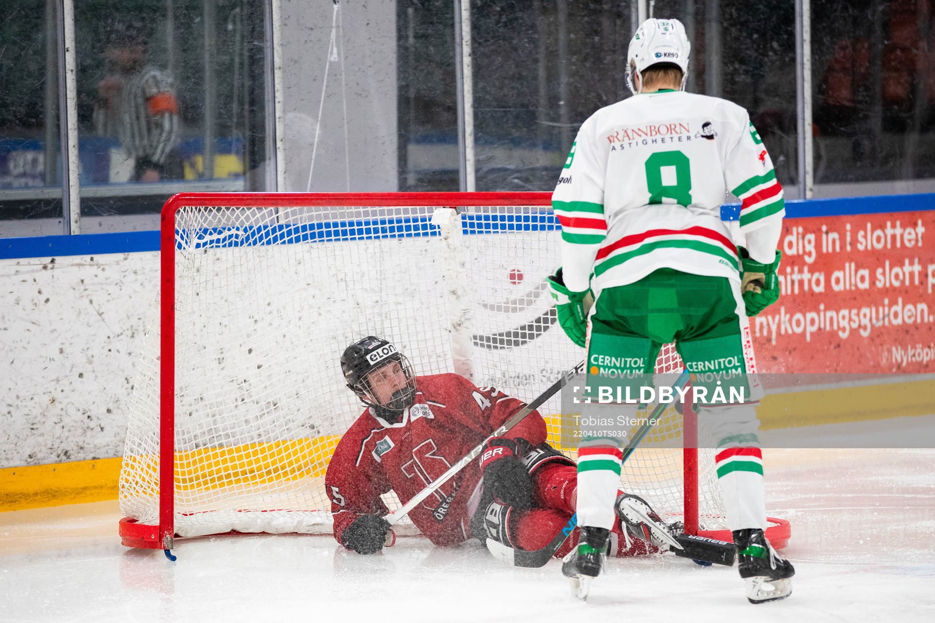 Örebros Maximilian Kilpinen och Rögles Oskar Hassel