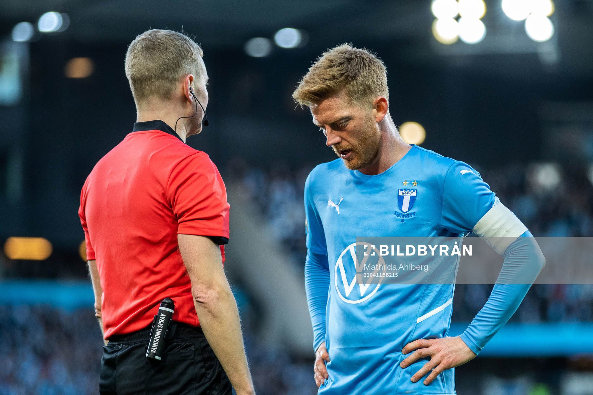 Domare Fredrik Klitte och Malmö FFs Anders Christiansen