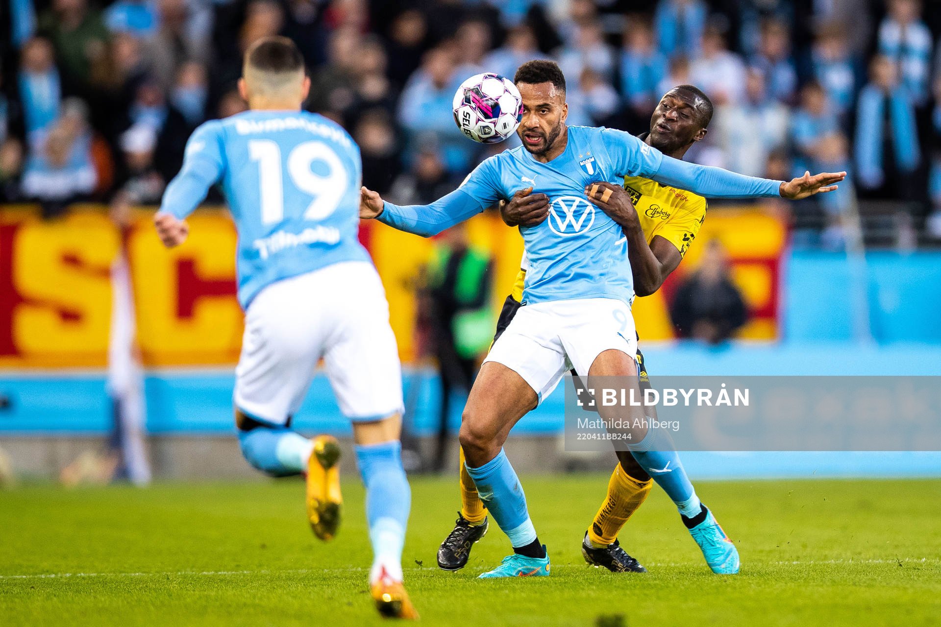 Malmö FFs Isaac Kiese Thelin och Elfsborgs Maudo Lamine