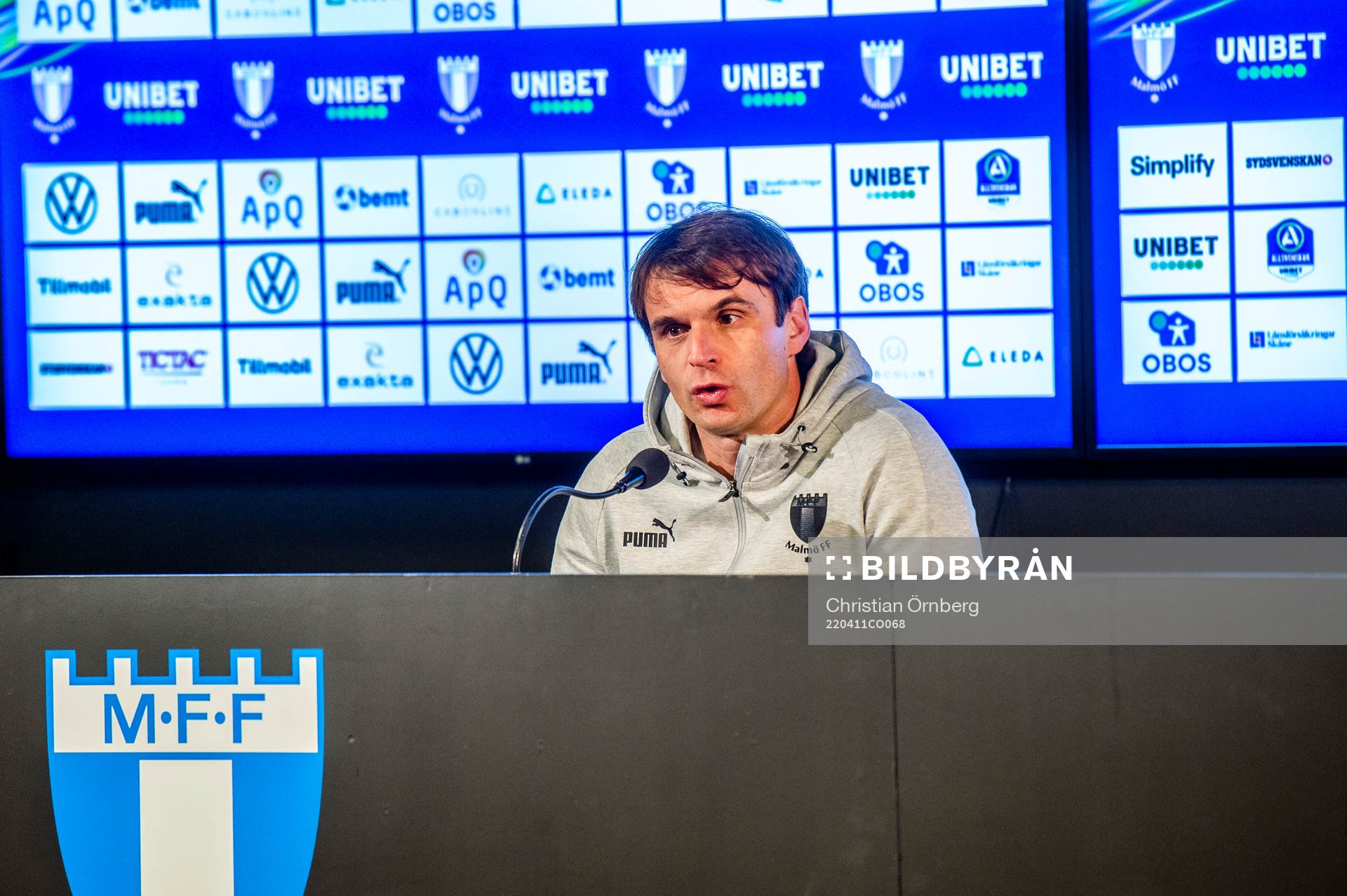 Malmö FFs tränare Milos Milojevic på presskonferensen