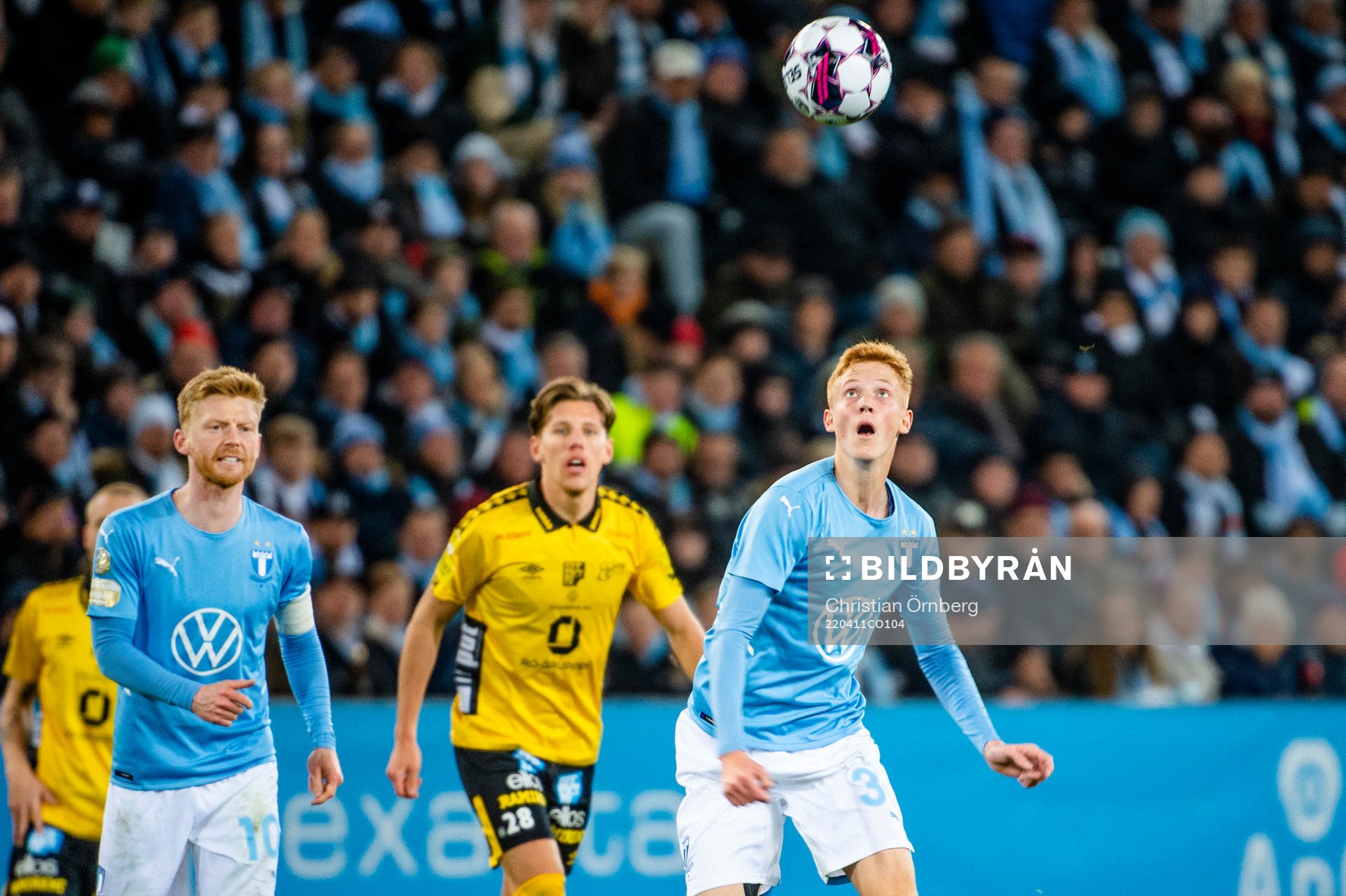 Malmö FFs Hugo Larsson och Anders Christiansen mot