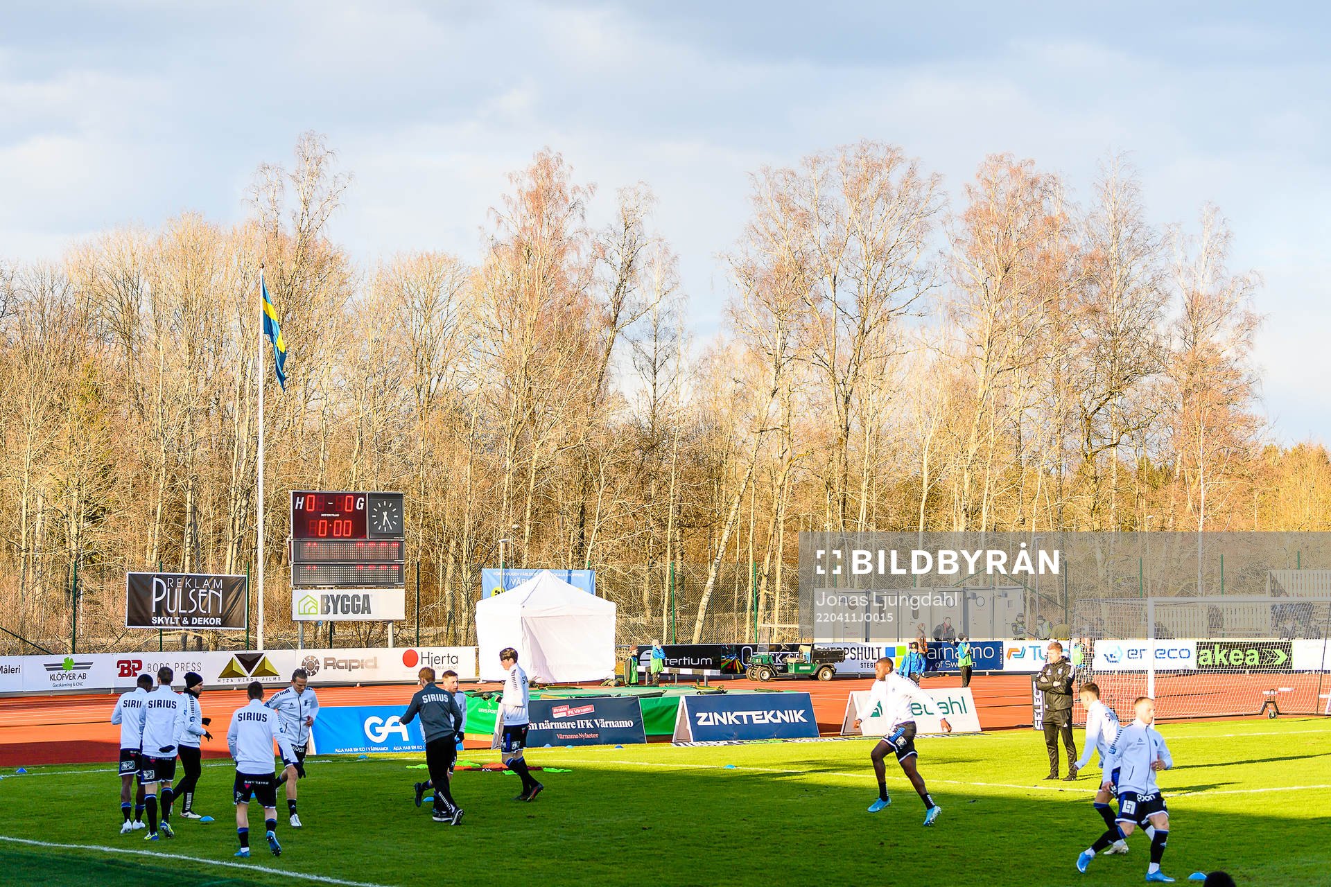 of Sirius spelare värmer upp före fotbollsmatchen i