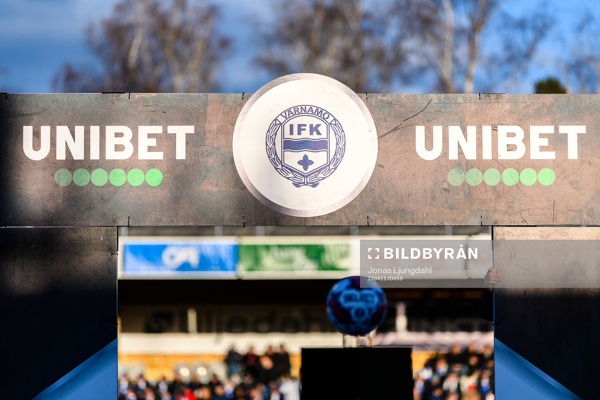 Unibet skyllt före fotbollsmatchen i Allsvenskan mellan