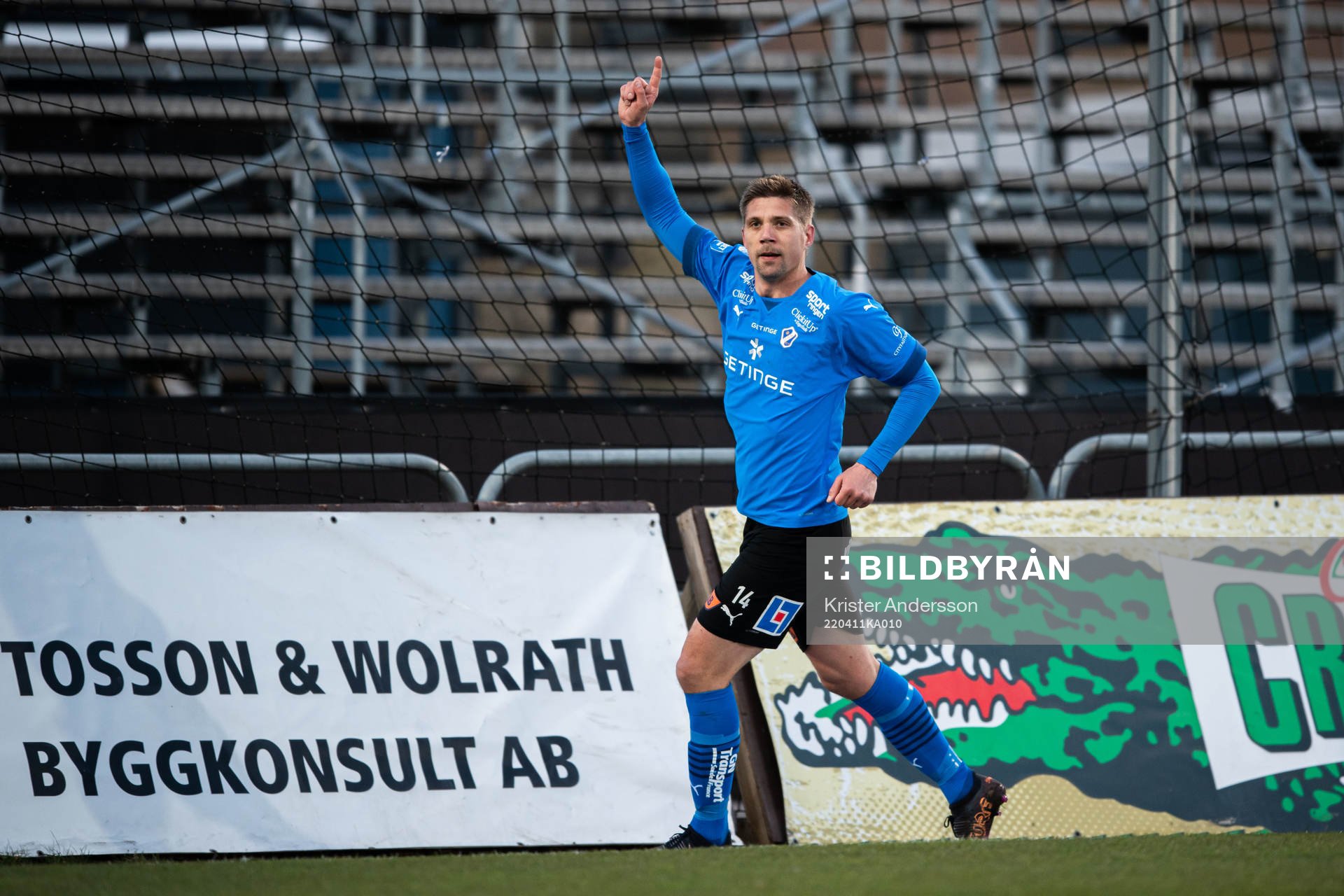Halmstads Mikael Boman jublar