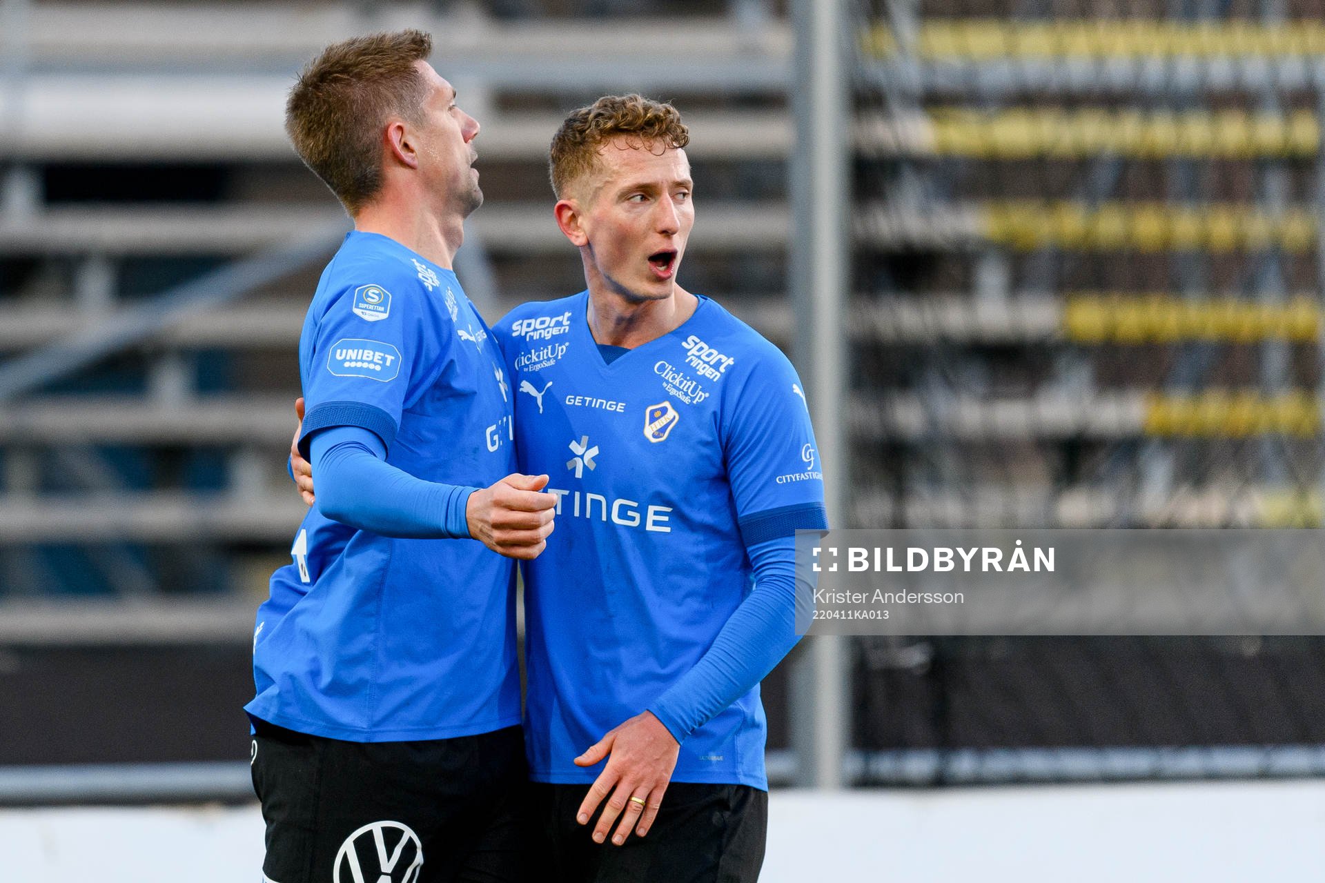 Halmstads Mikael Boman jublar med Andreas Bengtsson