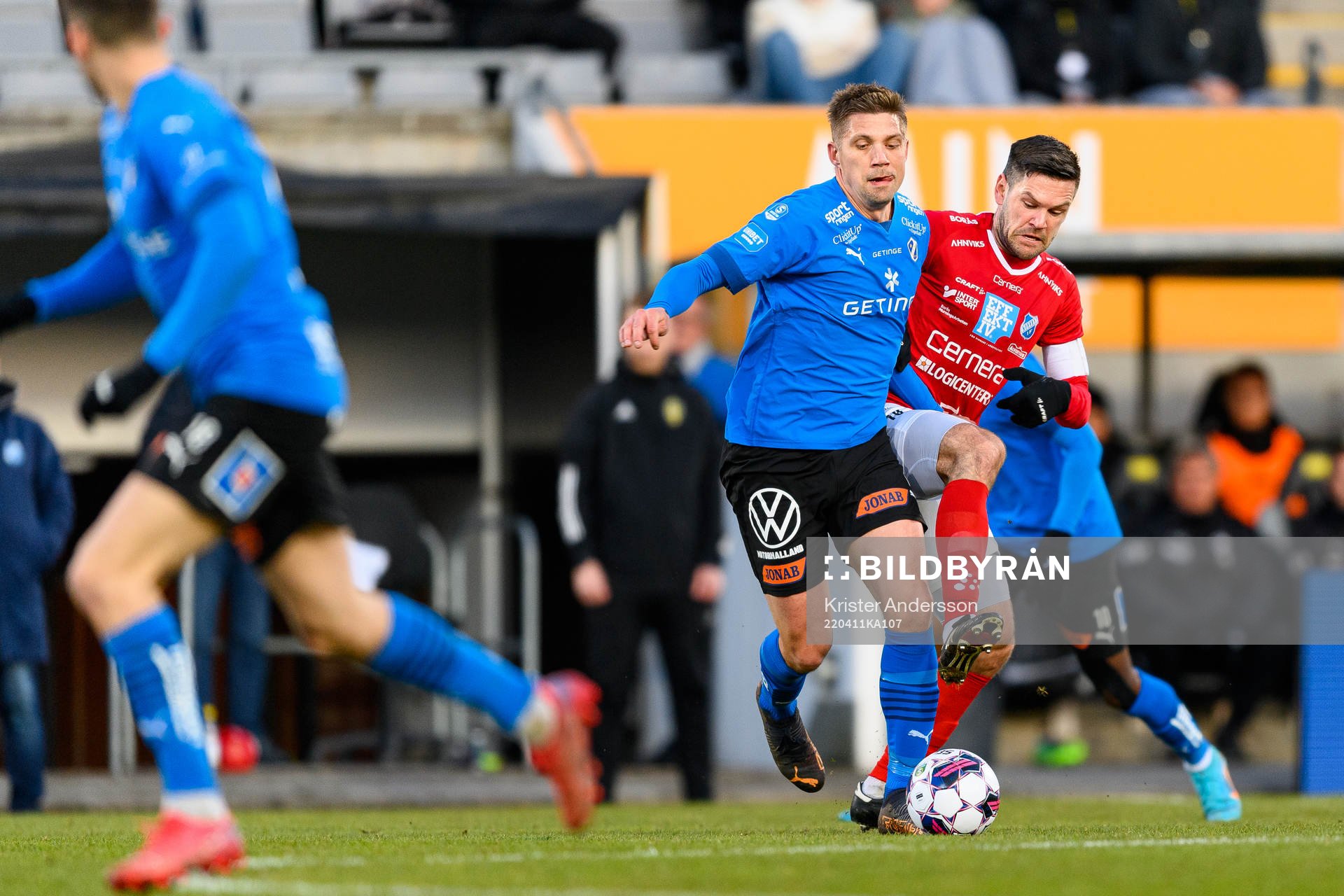 Halmstads Mikael Boman och Norrbys Ivo Dominik Pekalski