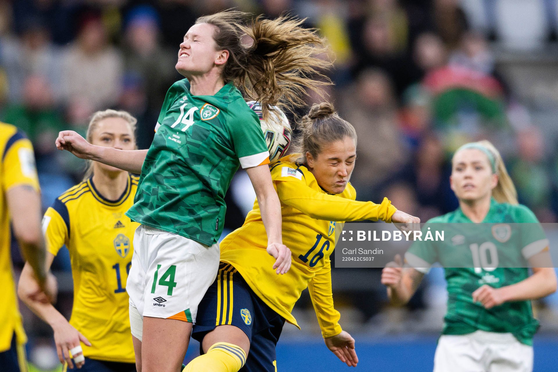 Heather Payne of Ireland and Filippa Angeldahl of Sweden