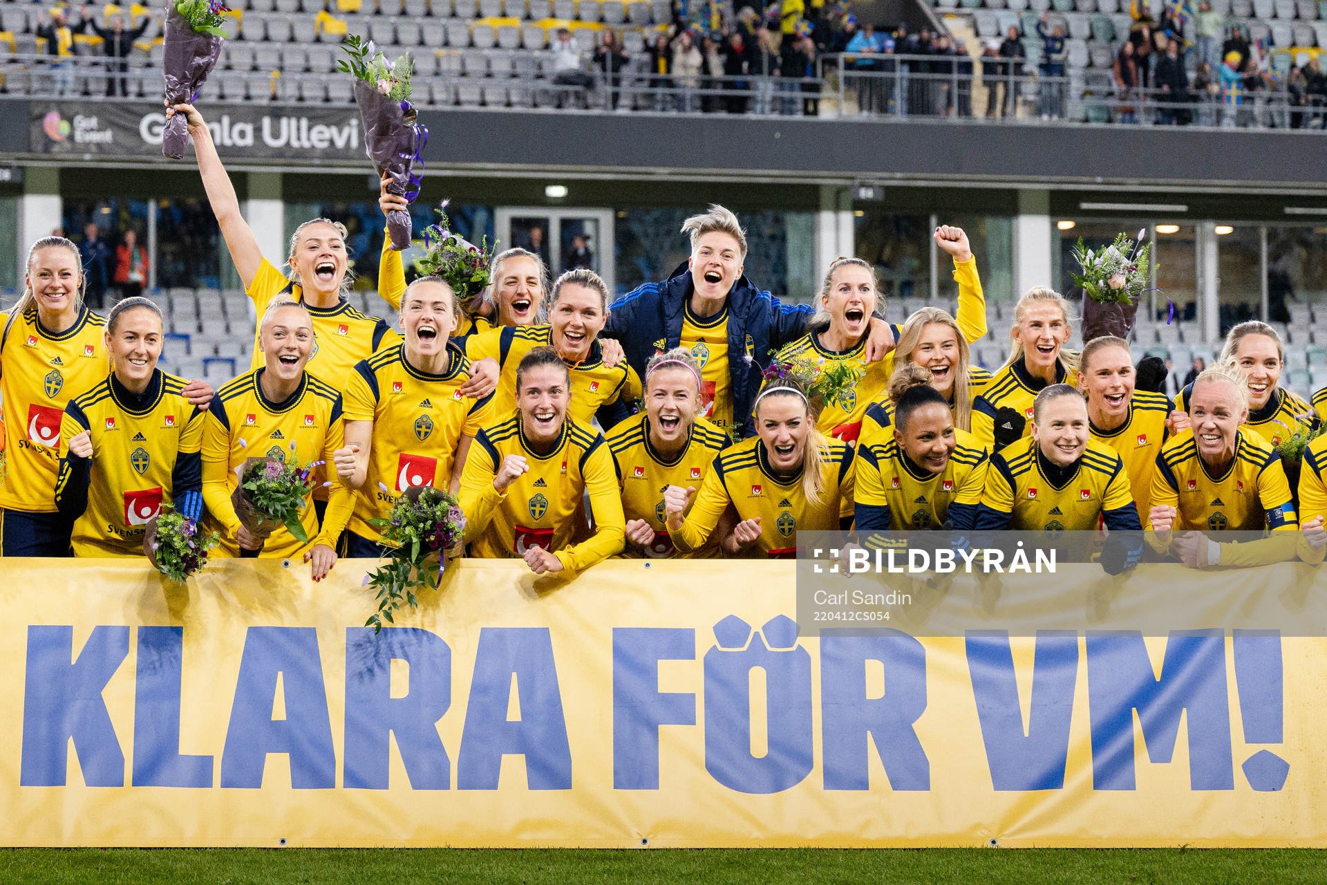 Players of Sweden celebrate
