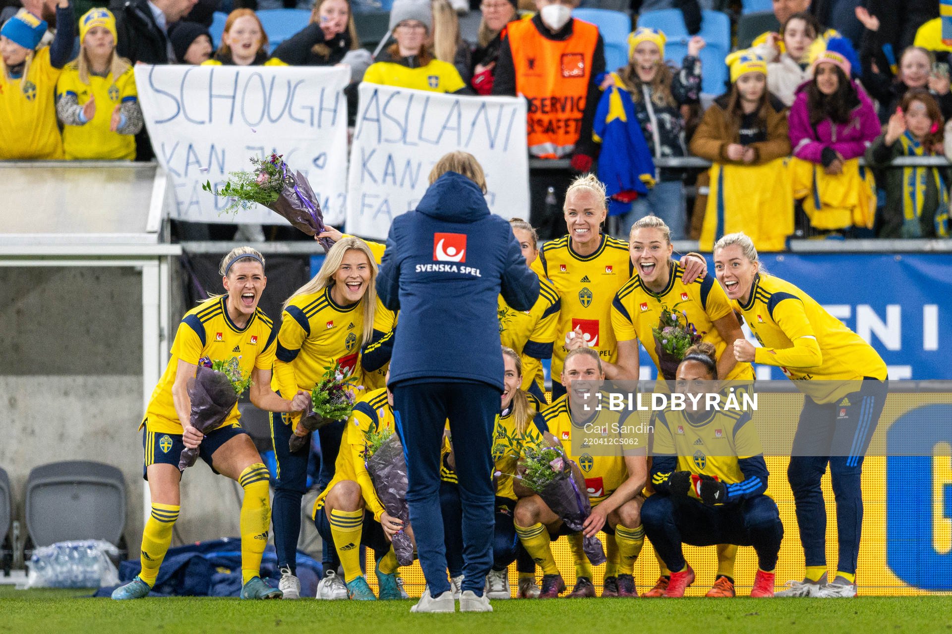 Players of Sweden pose for a photo