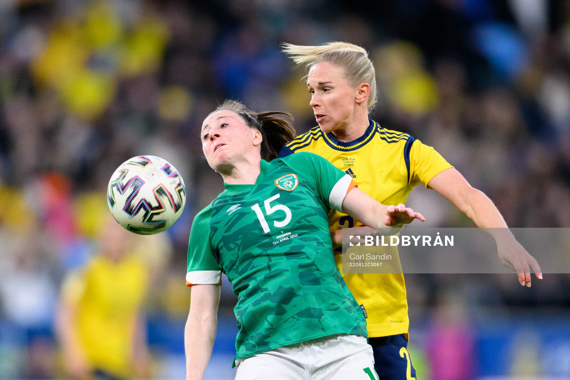 Lucy Quinn of Ireland and Jonna Andersson of Sweden