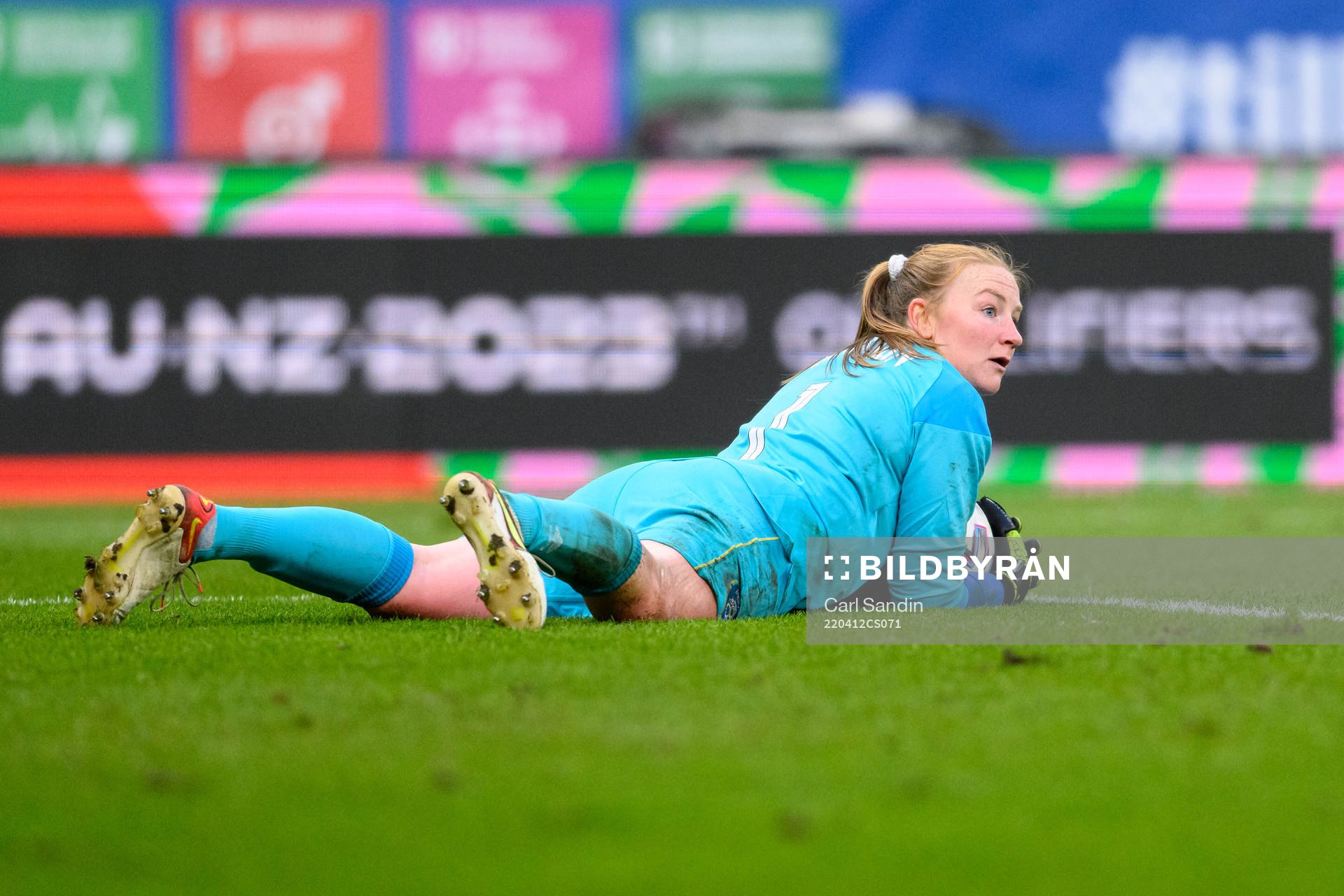 Goalkeeper Courtney Brosnan of Ireland