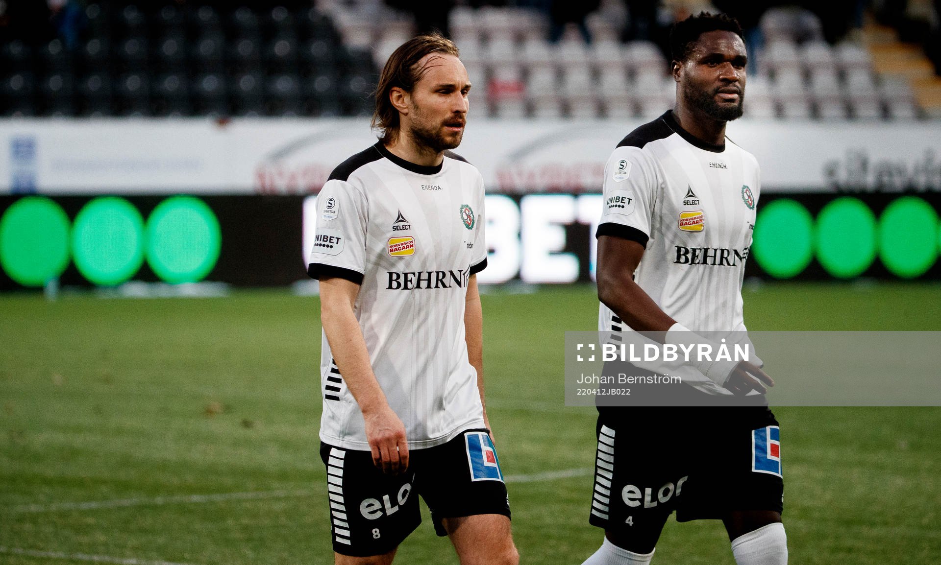 Örebros Kevin Walker och Nasiru Moro deppar