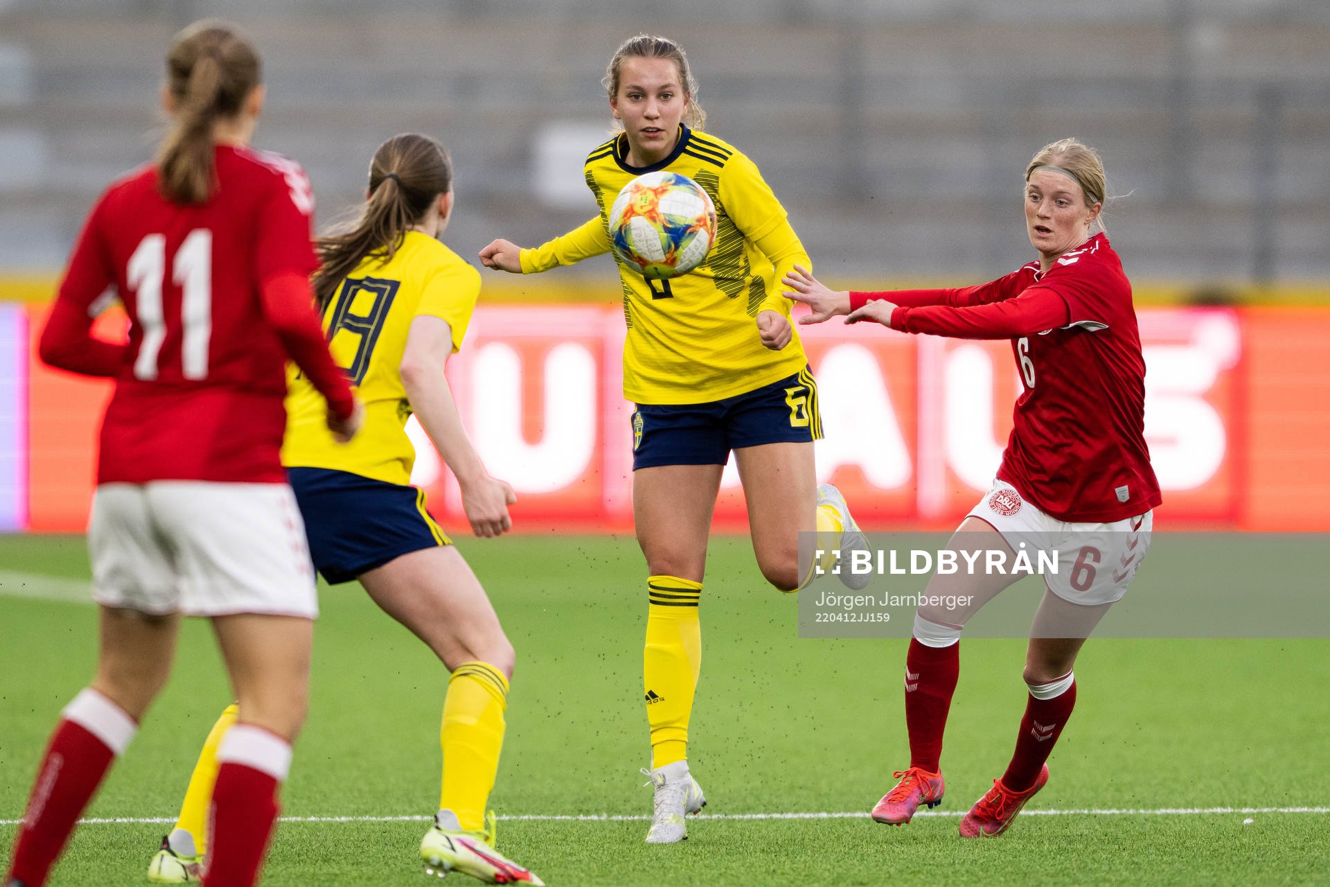 Sveriges Sara Eriksson och Danmarks Vibeke Andersen