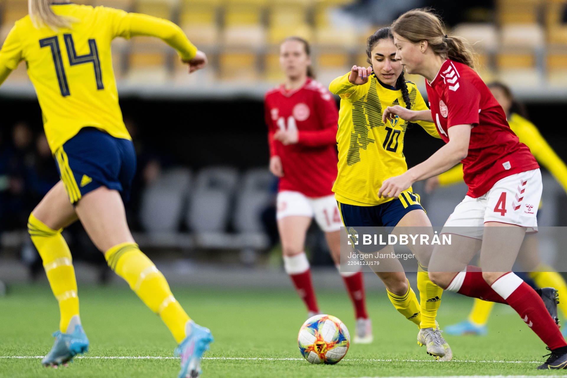 Sveriges Nesrin Akgün och Danmarks Mille Jusjong