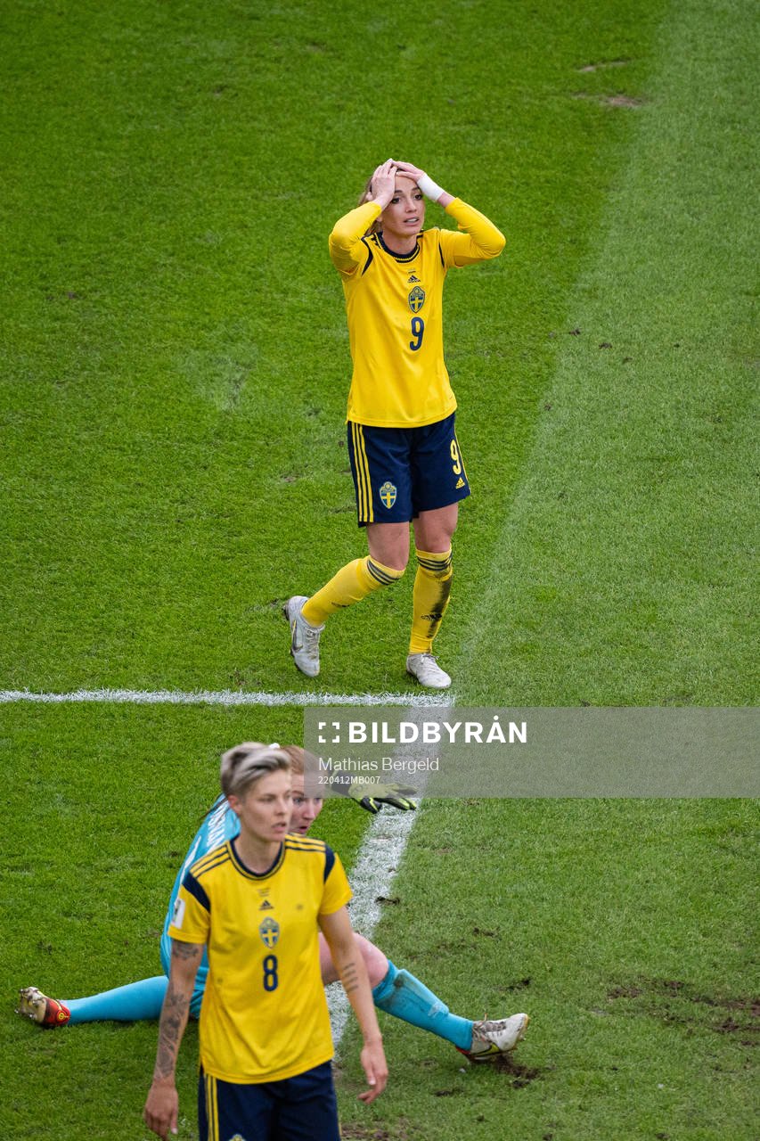 Kosovare Asllani of Sweden looks dejected