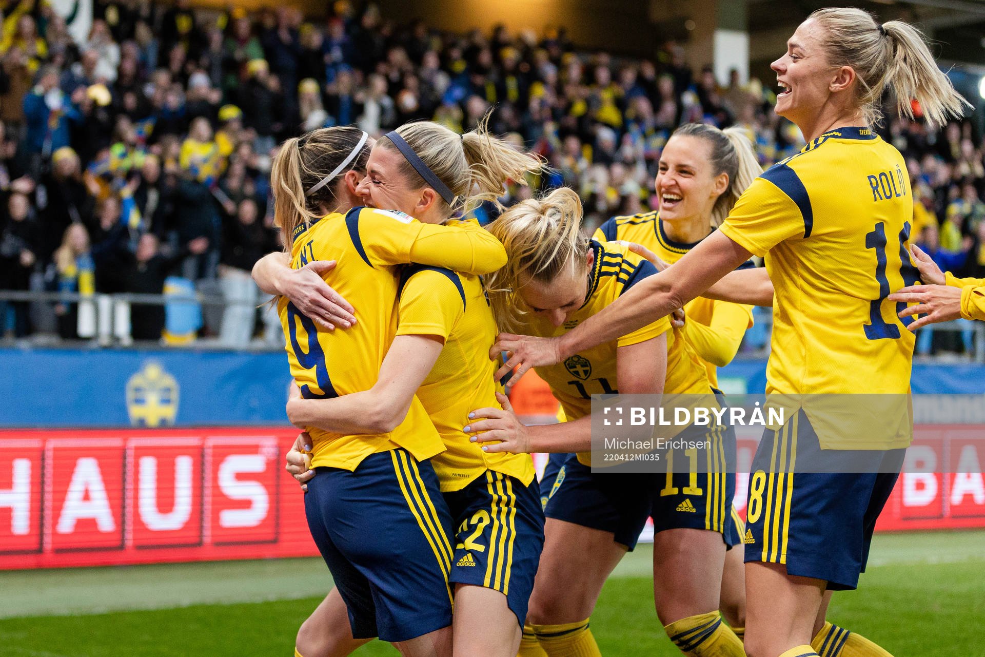 Kosovare Asllani, Olivia Schough, Stina Blackstenius ,
