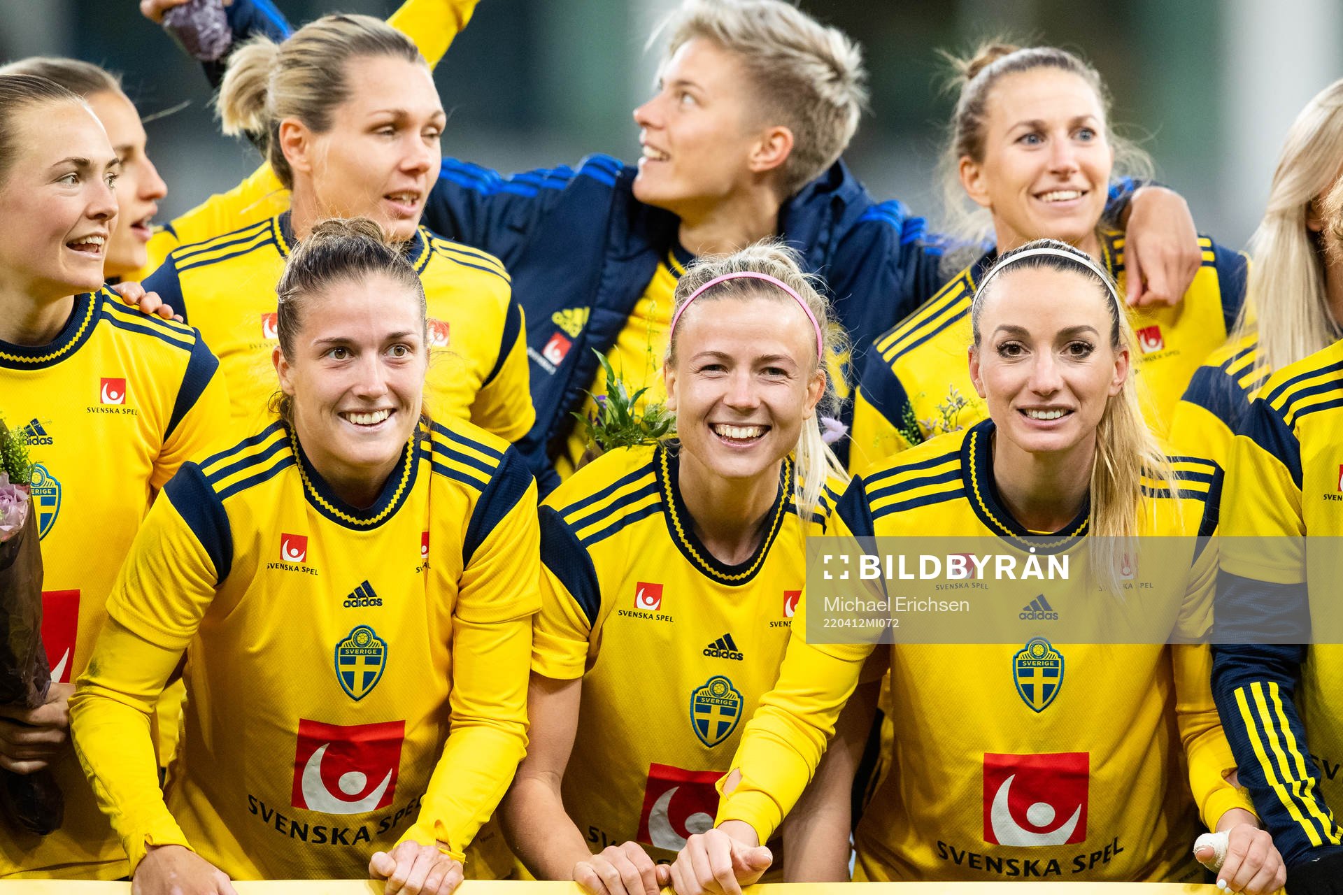 Filippa Angeldahl, Hanna Glas and Kosovare Asllani