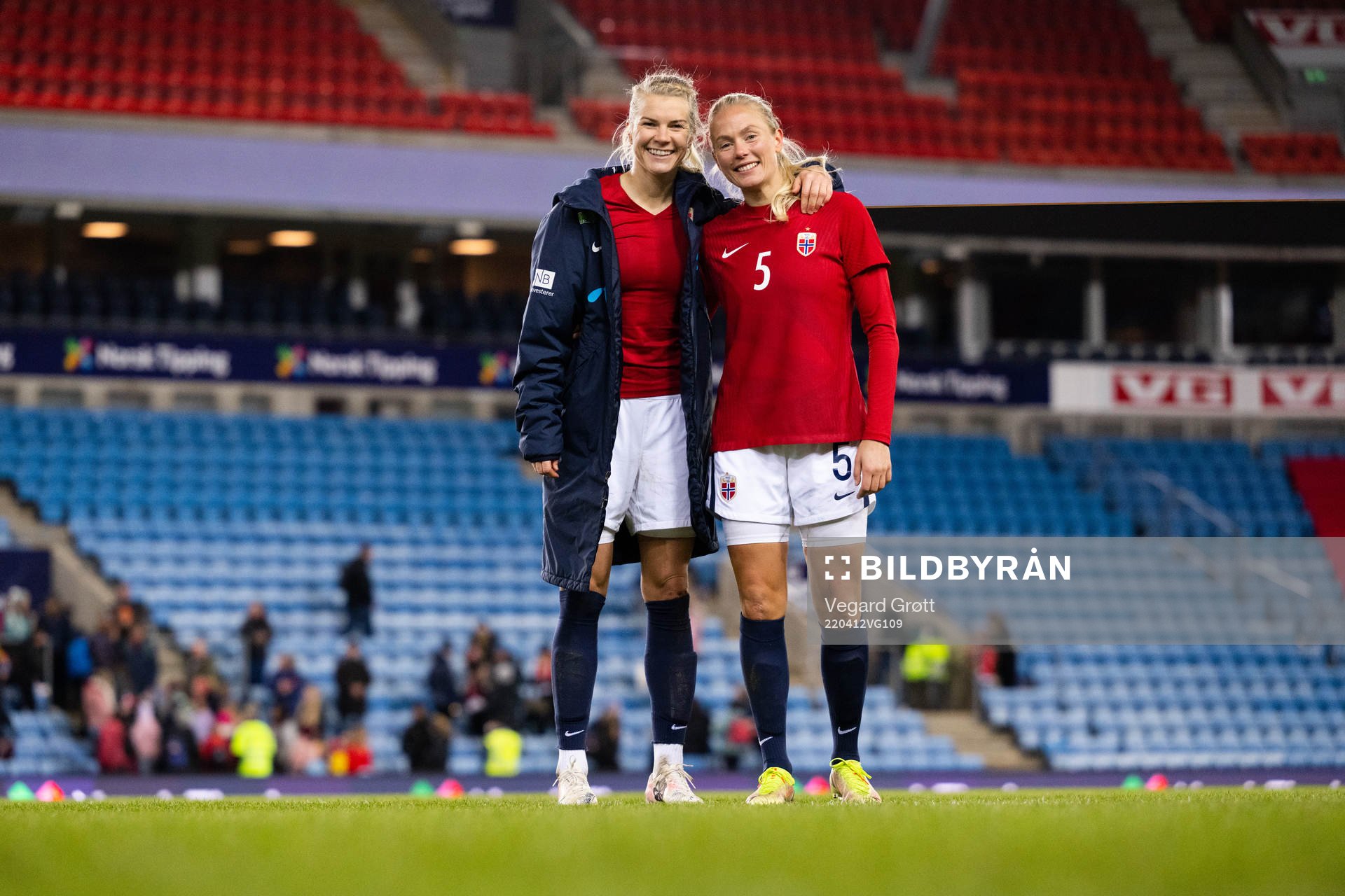 Ada Hegerberg and Guro Bergsvand of Norway
